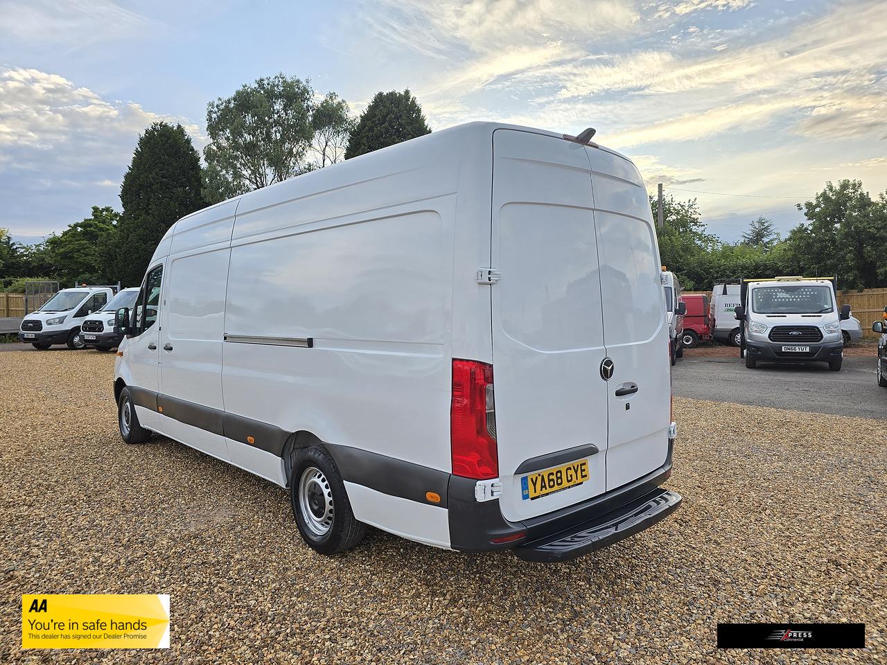 Mercedes-Benz Sprinter 2.1 311 CDI Panel Van 5dr Diesel Manual RWD L3 H2 Euro 6 (114 ps)