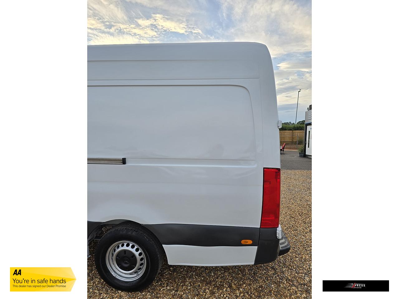 Mercedes-Benz Sprinter 2.1 311 CDI Panel Van 5dr Diesel Manual RWD L3 H2 Euro 6 (114 ps)