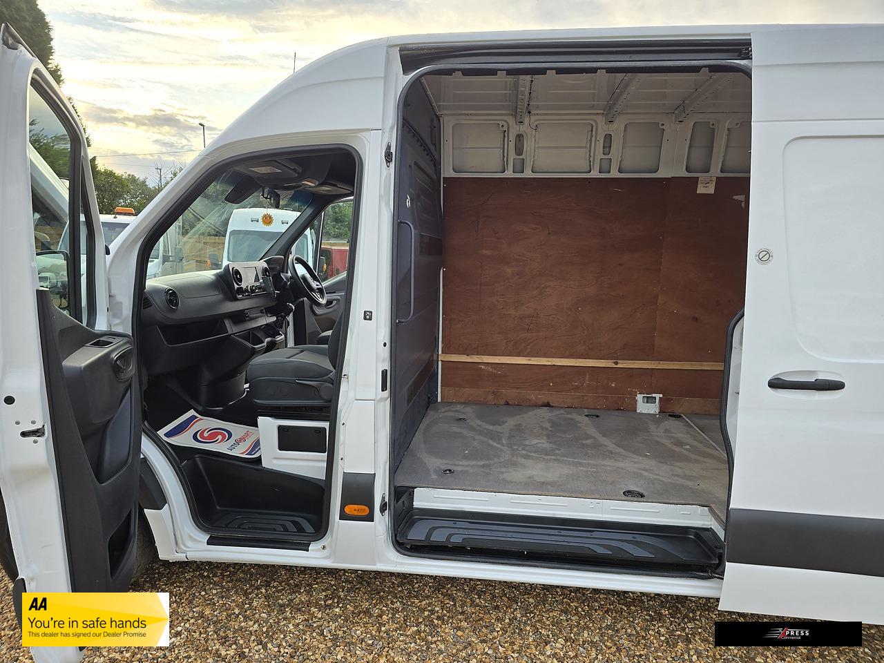 Mercedes-Benz Sprinter 2.1 311 CDI Panel Van 5dr Diesel Manual RWD L3 H2 Euro 6 (114 ps)