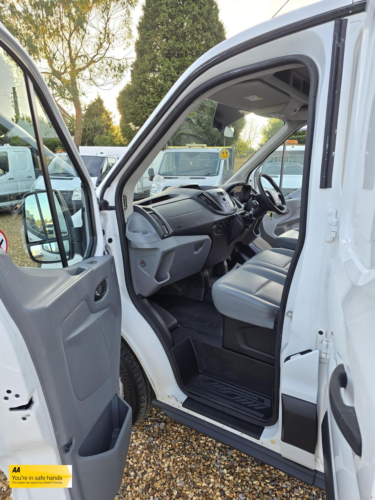 Ford Transit 2.0 350 EcoBlue Panel Van 5dr Diesel Manual RWD L2 H2 Euro 6 (170 ps)