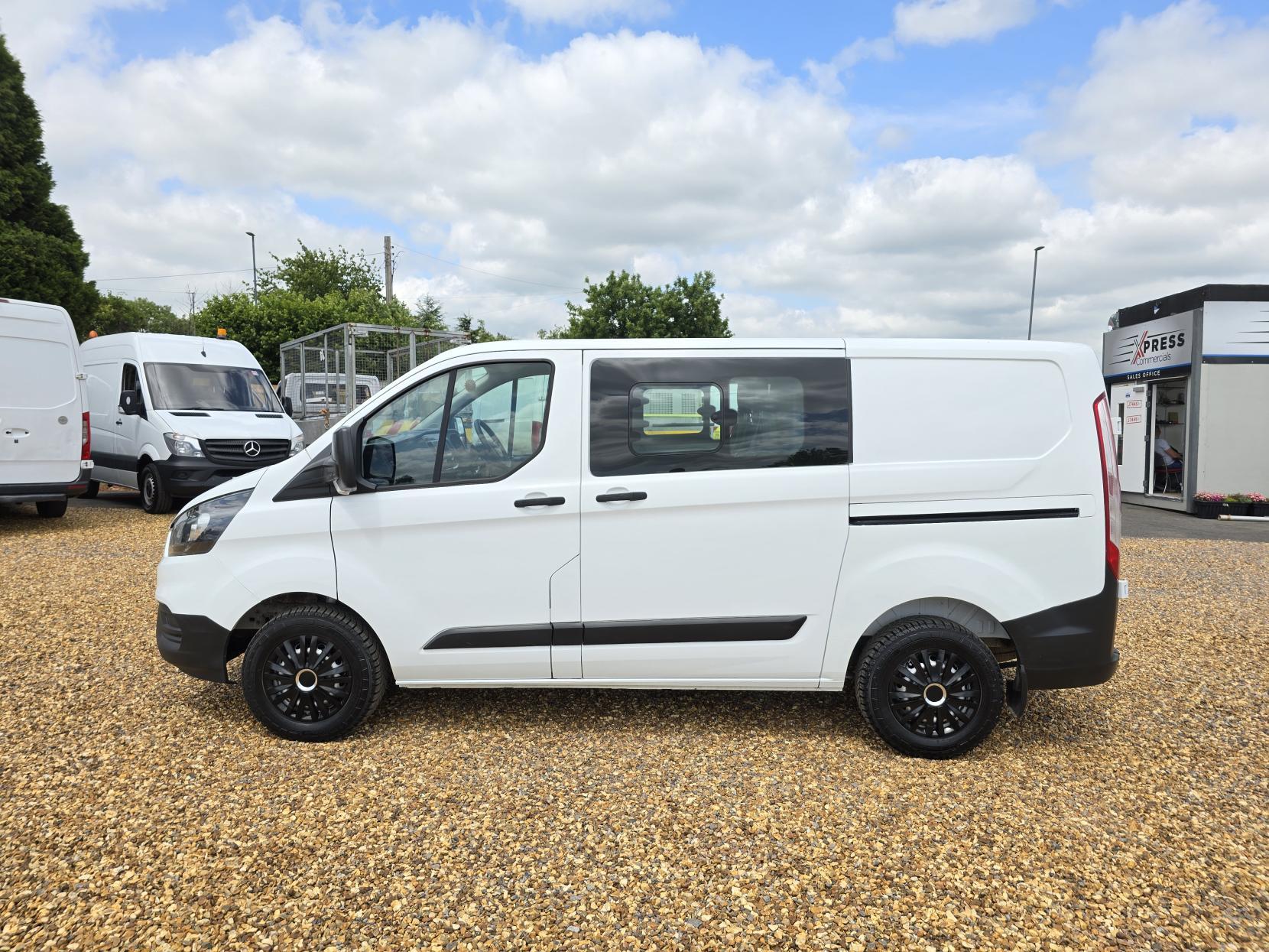 Ford Transit Custom 2.0 280 EcoBlue Crew Van Double Cab 5dr Diesel Manual L1 H1 Euro 6 (5 Seat) (105 ps)