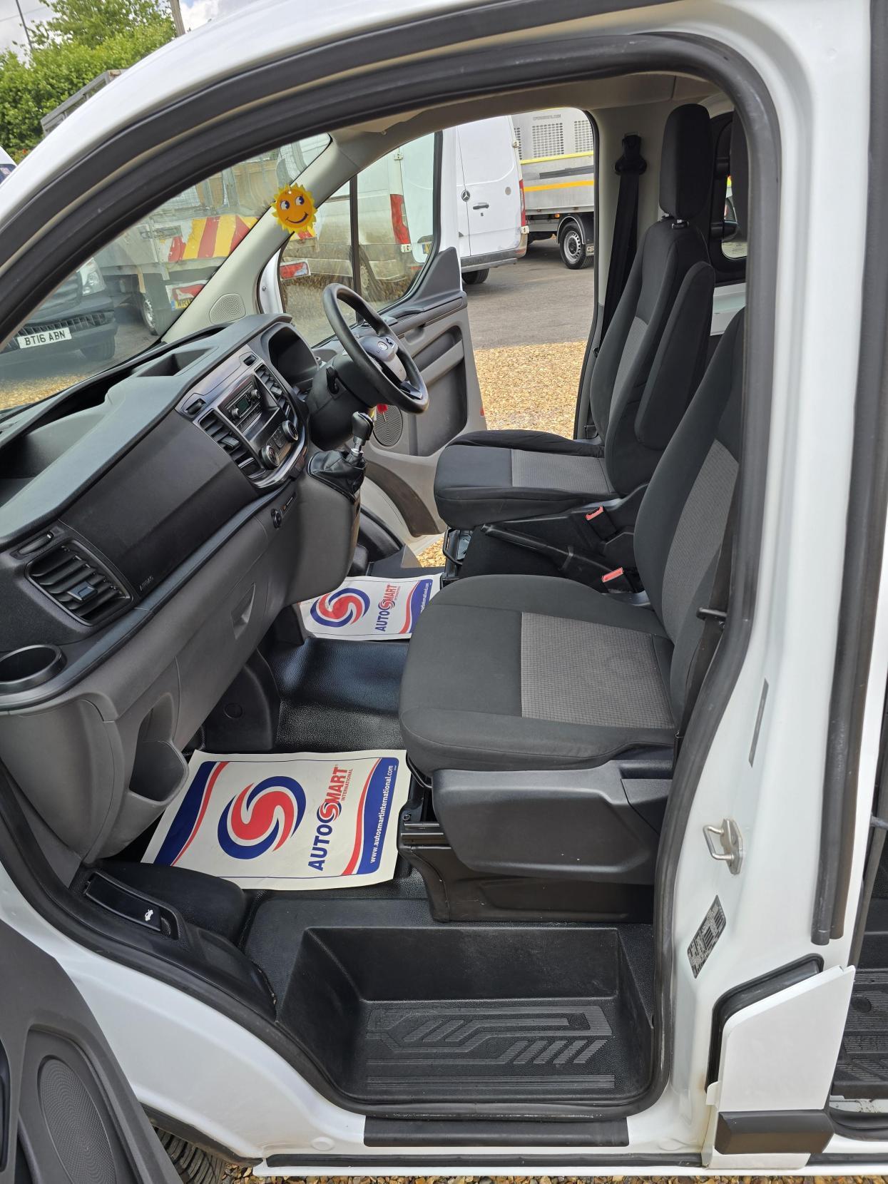 Ford Transit Custom 2.0 280 EcoBlue Crew Van Double Cab 5dr Diesel Manual L1 H1 Euro 6 (5 Seat) (105 ps)
