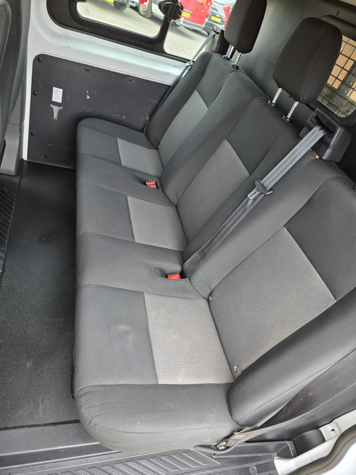 Ford Transit Custom 2.0 280 EcoBlue Crew Van Double Cab 5dr Diesel Manual L1 H1 Euro 6 (5 Seat) (105 ps)