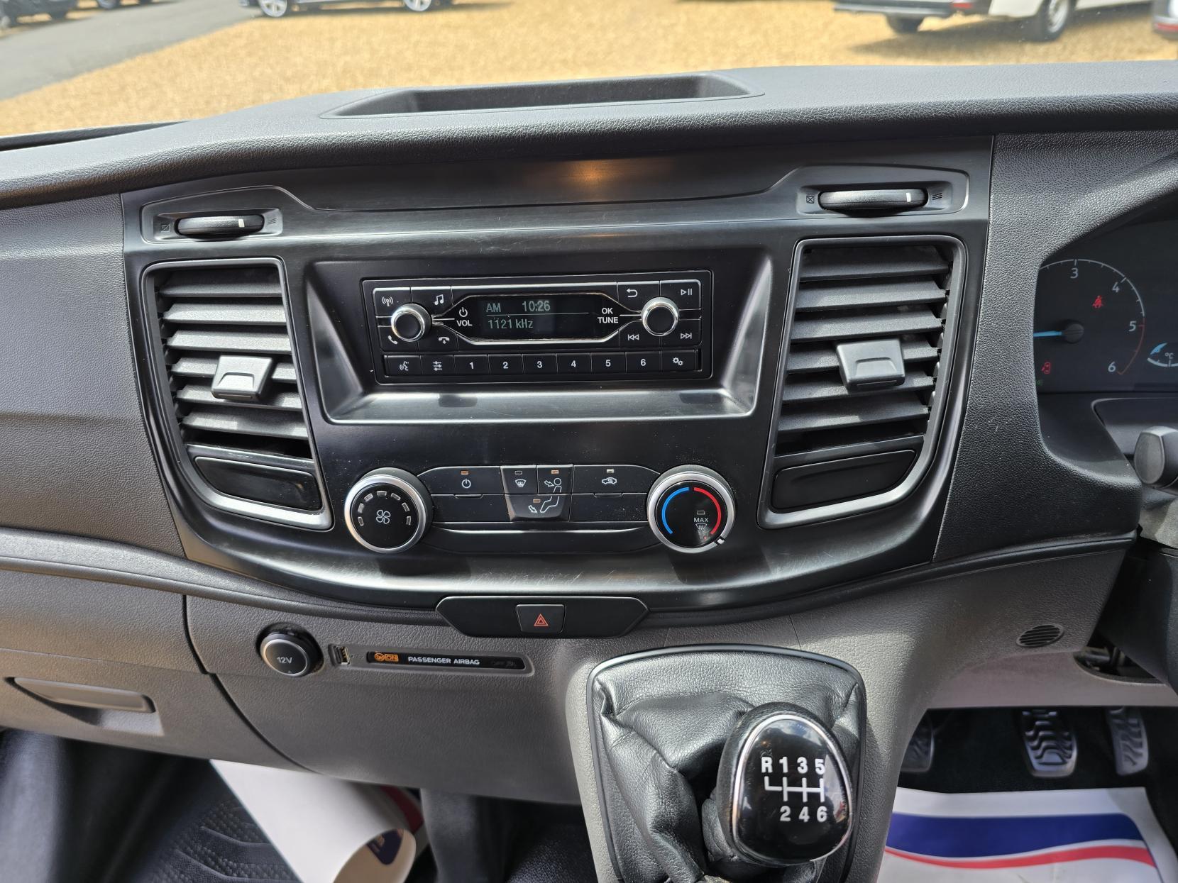 Ford Transit Custom 2.0 280 EcoBlue Crew Van Double Cab 5dr Diesel Manual L1 H1 Euro 6 (5 Seat) (105 ps)