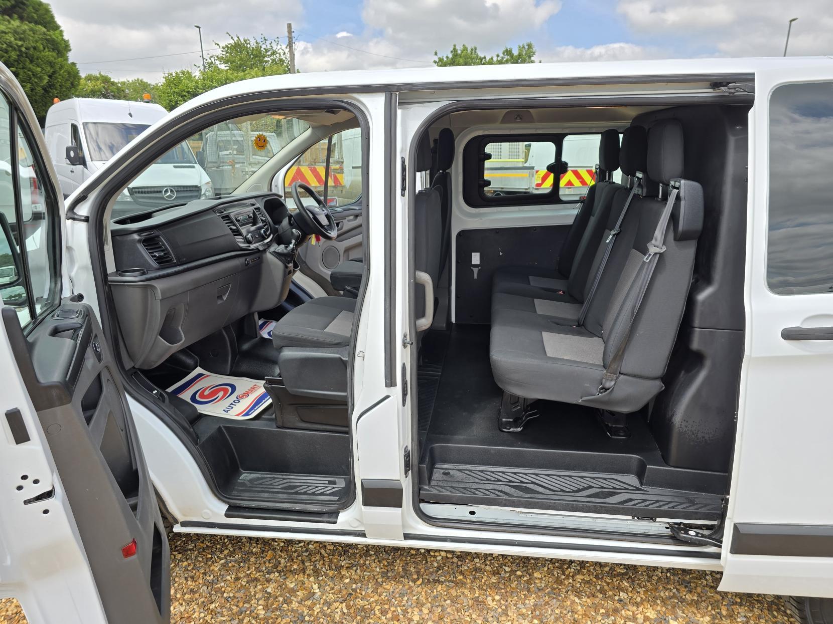 Ford Transit Custom 2.0 280 EcoBlue Crew Van Double Cab 5dr Diesel Manual L1 H1 Euro 6 (5 Seat) (105 ps)