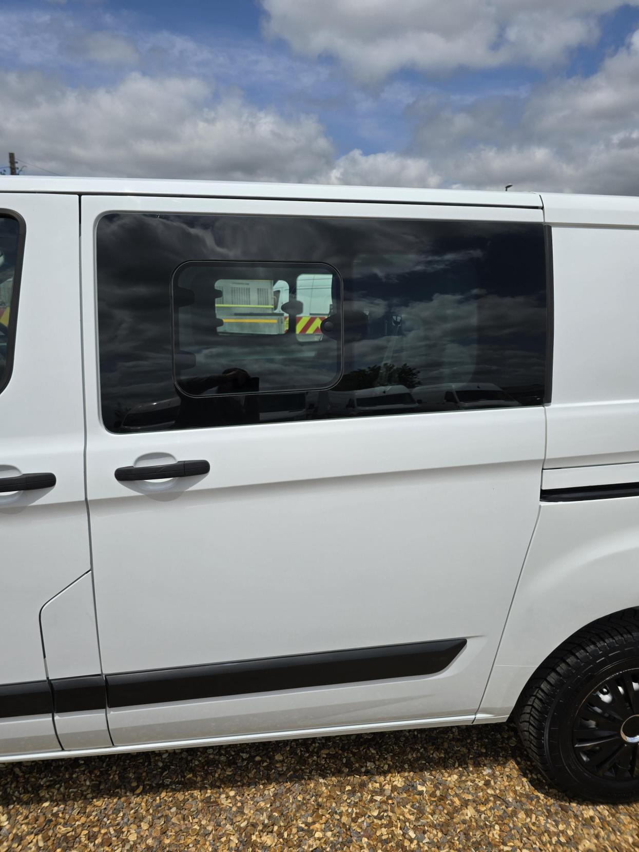 Ford Transit Custom 2.0 280 EcoBlue Crew Van Double Cab 5dr Diesel Manual L1 H1 Euro 6 (5 Seat) (105 ps)