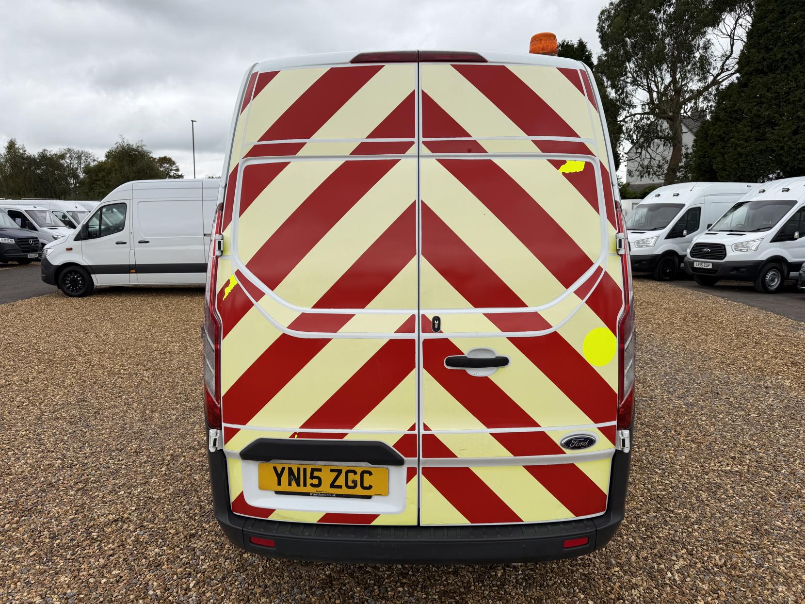 Ford Transit Custom 2.2 TDCi 290 Panel Van 5dr Diesel Manual L1 H1 (186 g/km, 98 bhp)