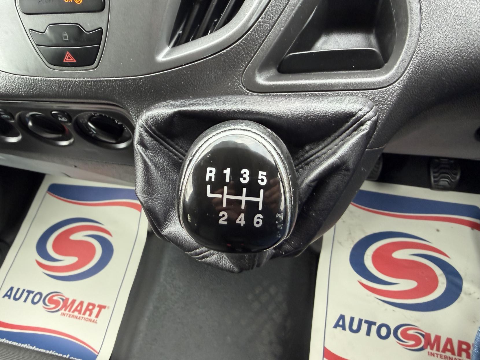 Ford Transit Custom 2.2 TDCi 290 Panel Van 5dr Diesel Manual L1 H1 (186 g/km, 98 bhp)