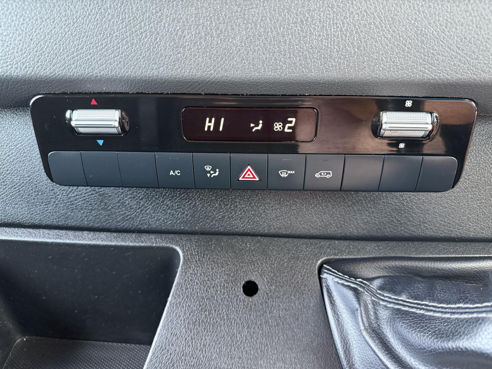 2019 Mercedes-Benz Sprinter 2.1 316 CDI Panel Van 5dr Diesel Manual RWD L2 H2 Euro 6 (163 ps) - Thumbnail 29