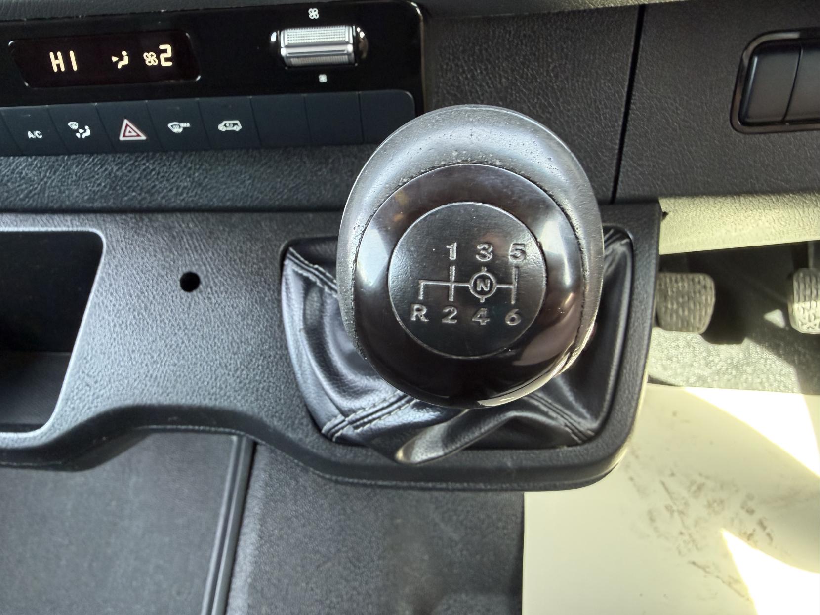 2019 Mercedes-Benz Sprinter 2.1 316 CDI Panel Van 5dr Diesel Manual RWD L2 H2 Euro 6 (163 ps) - Thumbnail 28