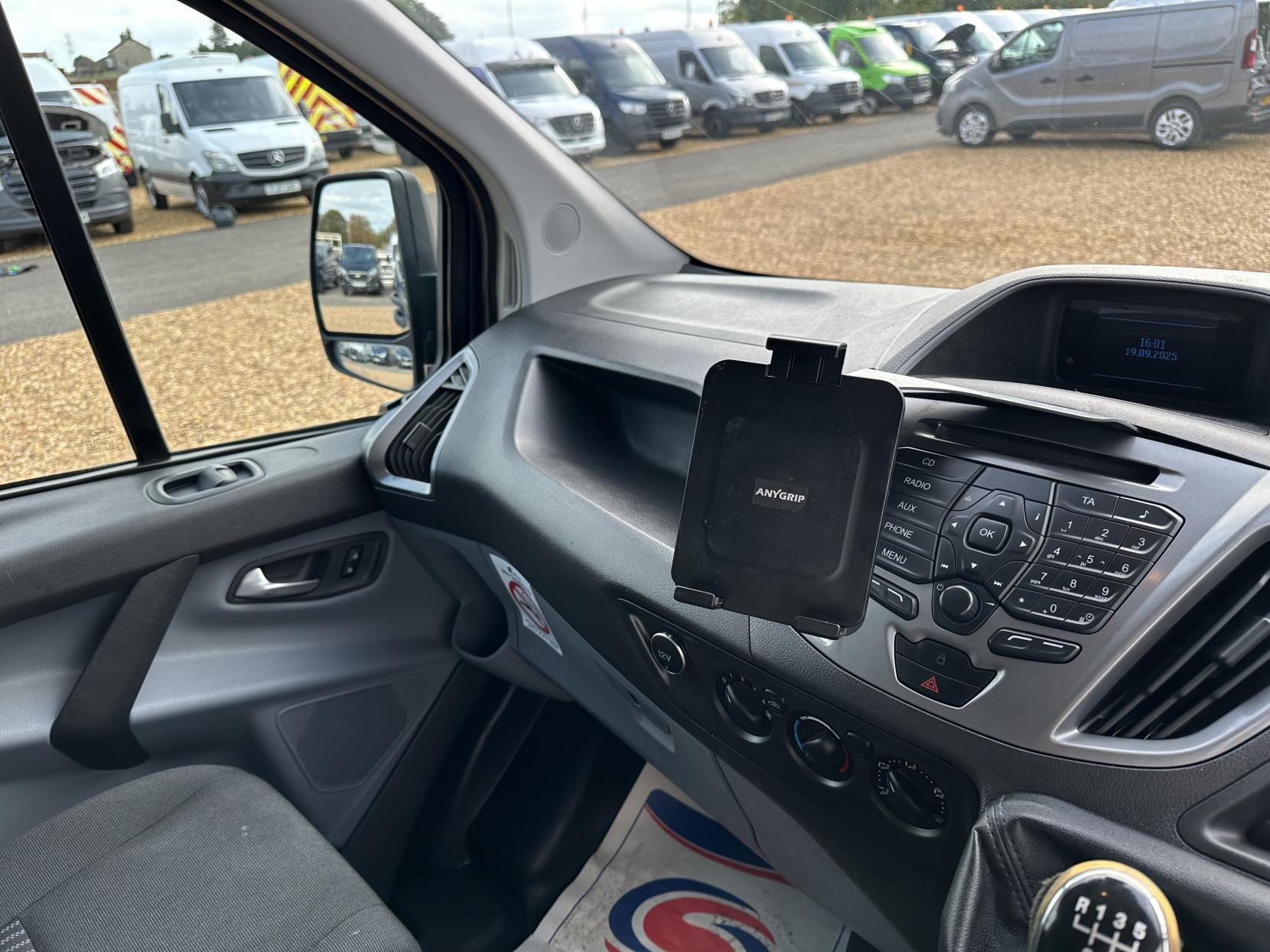 Ford Transit Custom 2.2 TDCi 330 Trend Panel Van 5dr Diesel Manual L2 H1 (197 g/km, 123 bhp)