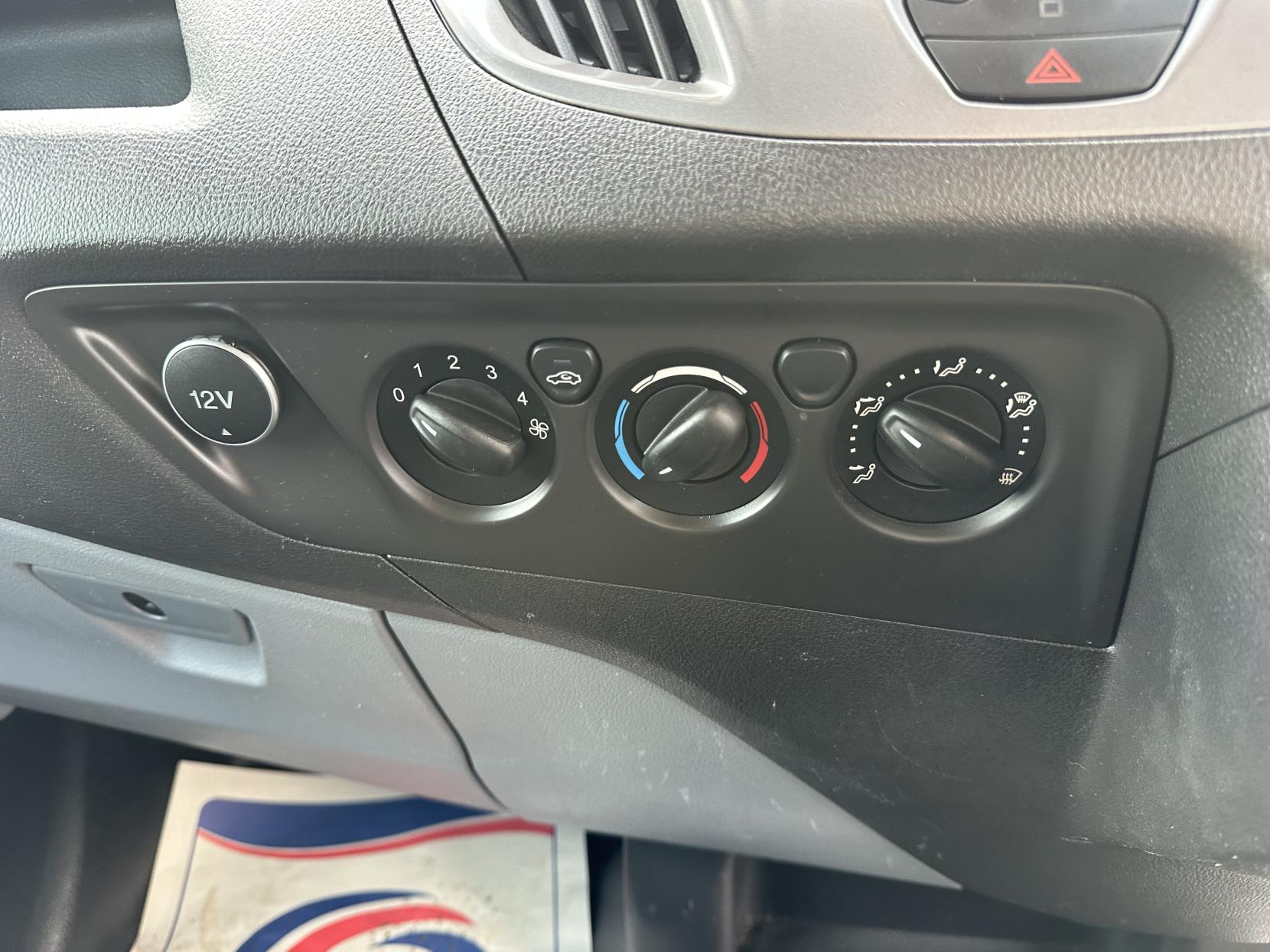 Ford Transit Custom 2.2 TDCi 330 Trend Panel Van 5dr Diesel Manual L2 H1 (197 g/km, 123 bhp)