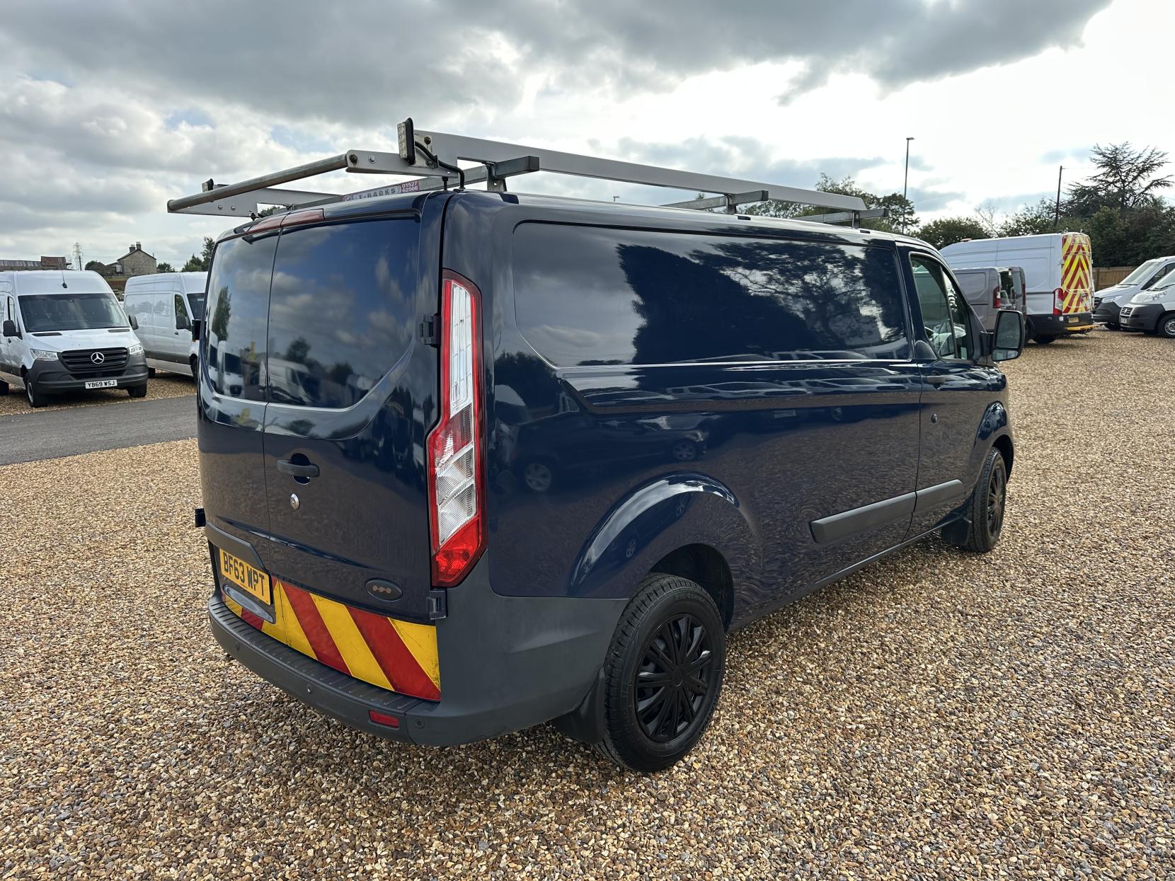 Ford Transit Custom 2.2 TDCi 330 Trend Panel Van 5dr Diesel Manual L2 H1 (197 g/km, 123 bhp)