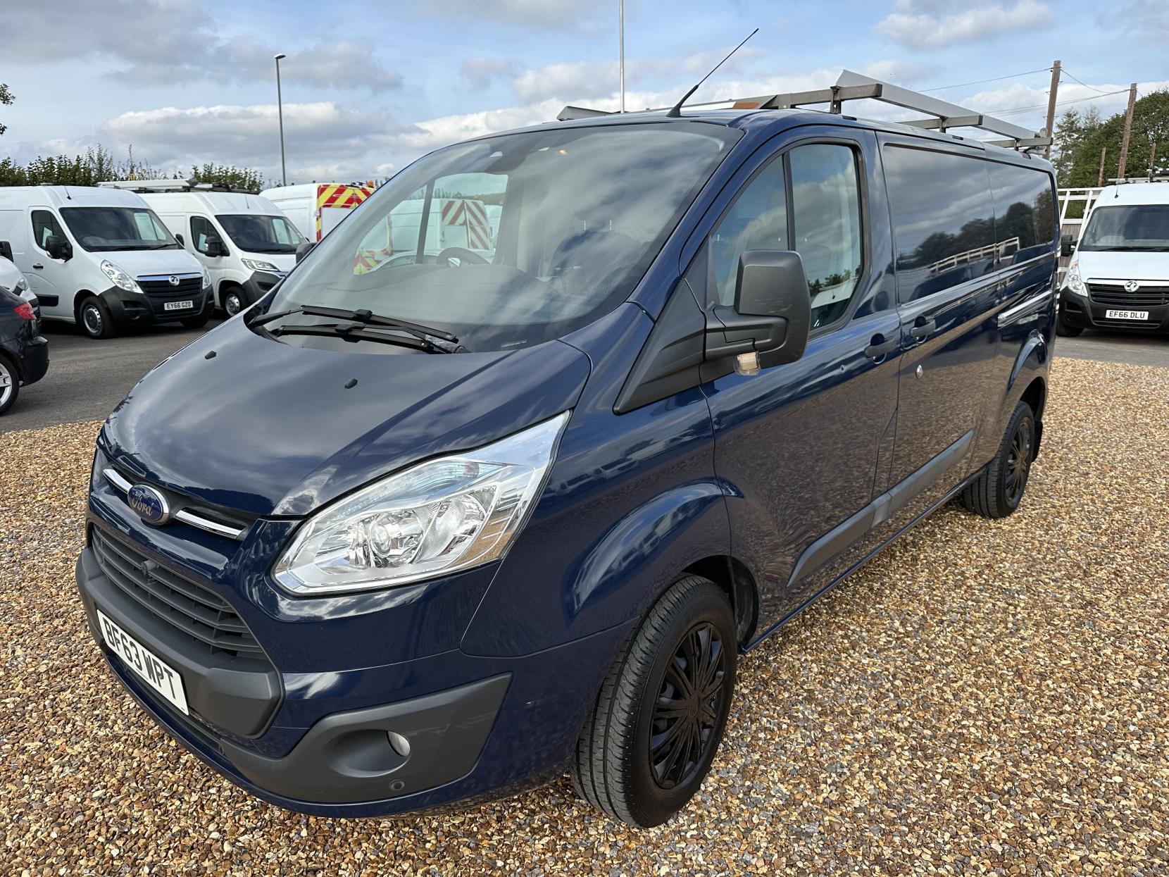 Ford Transit Custom 2.2 TDCi 330 Trend Panel Van 5dr Diesel Manual L2 H1 (197 g/km, 123 bhp)
