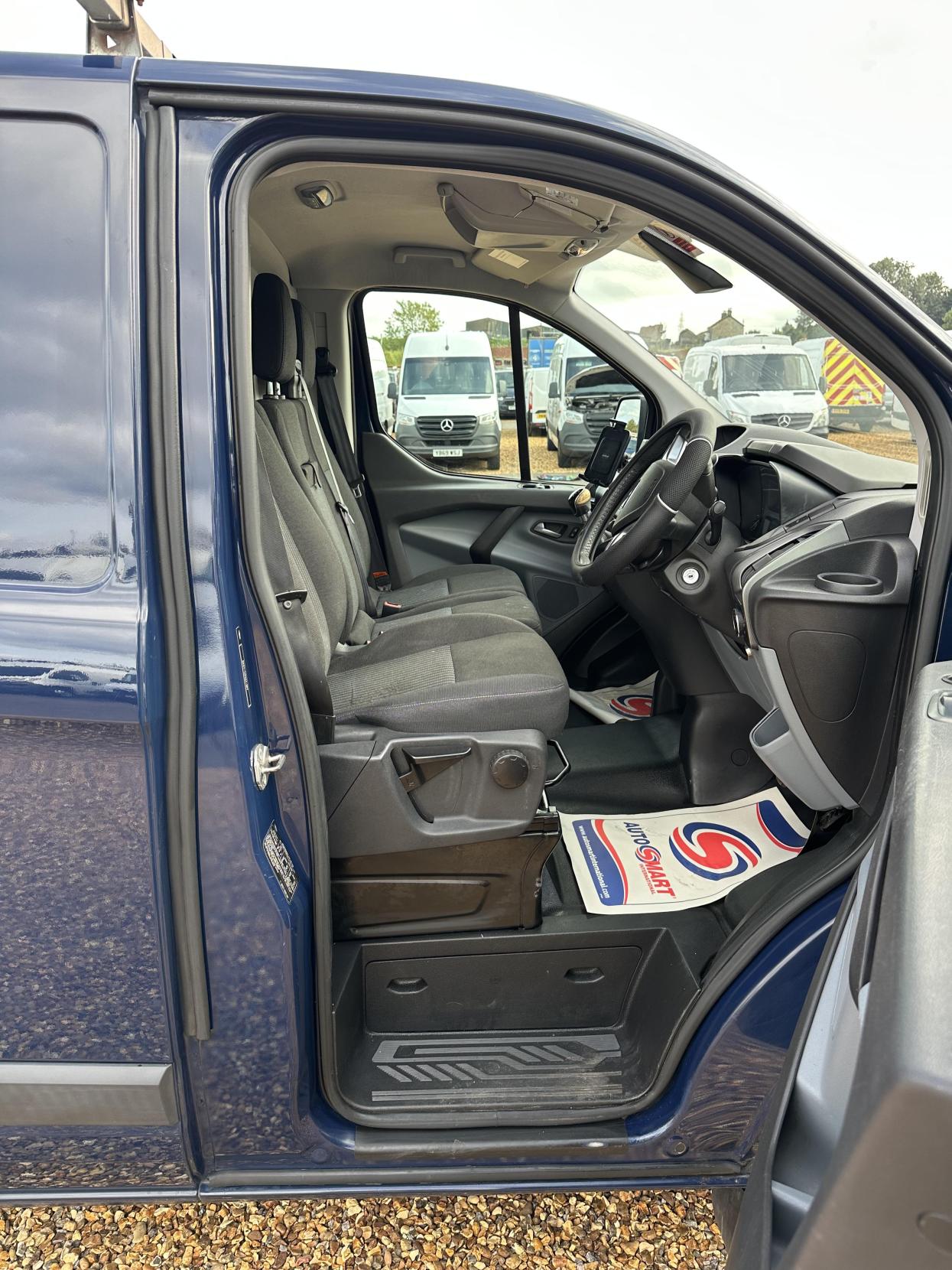 Ford Transit Custom 2.2 TDCi 330 Trend Panel Van 5dr Diesel Manual L2 H1 (197 g/km, 123 bhp)