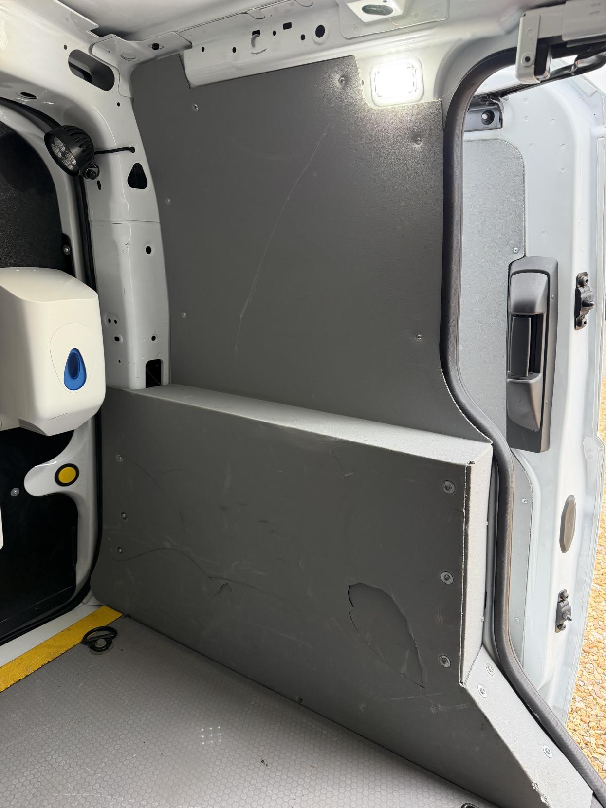 Ford Transit Connect 1.5 TDCi 220 Panel Van 5dr Diesel Manual L1 H1 (124 g/km, 99 bhp)