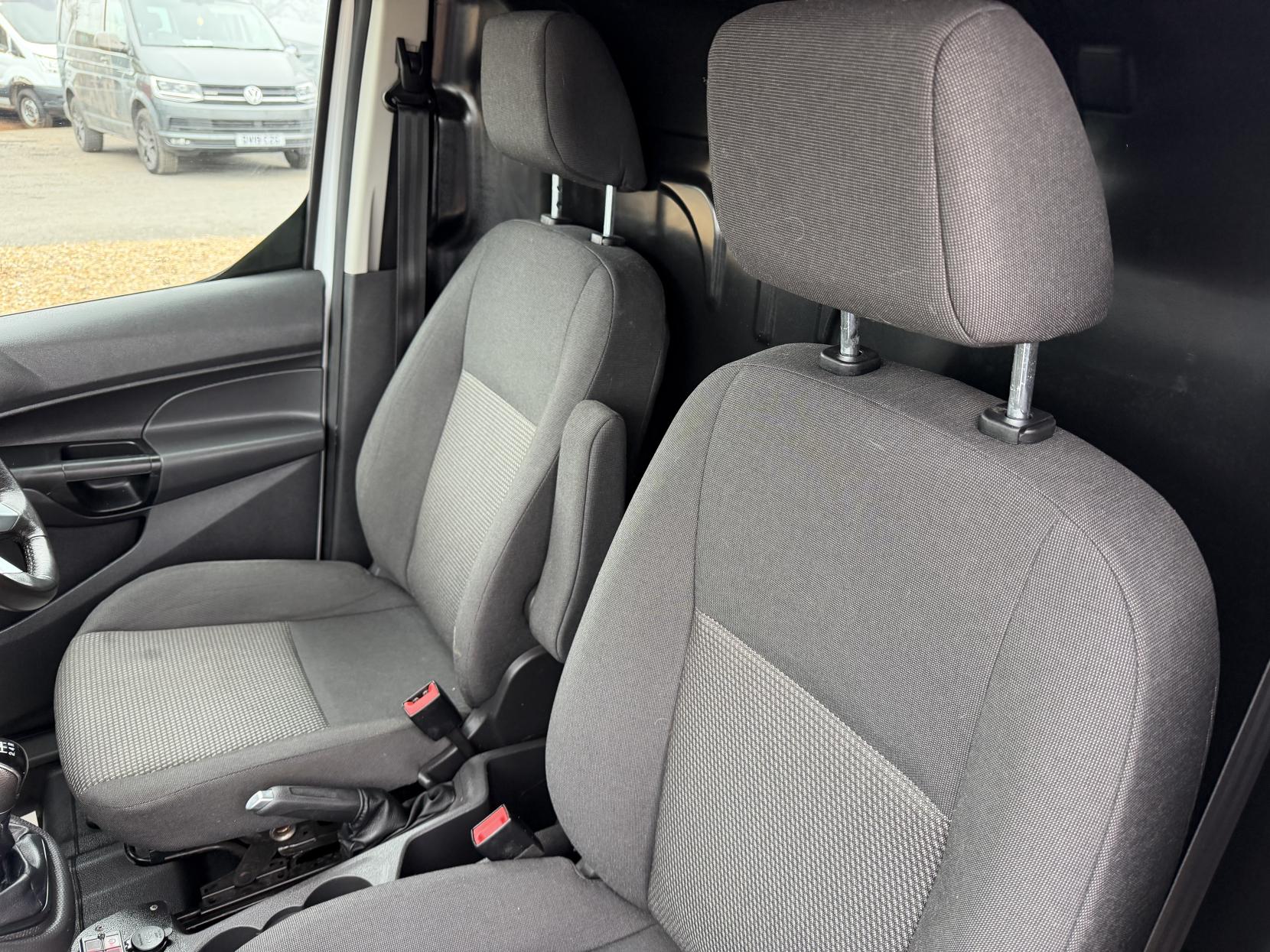 Ford Transit Connect 1.5 TDCi 220 Panel Van 5dr Diesel Manual L1 H1 (124 g/km, 99 bhp)