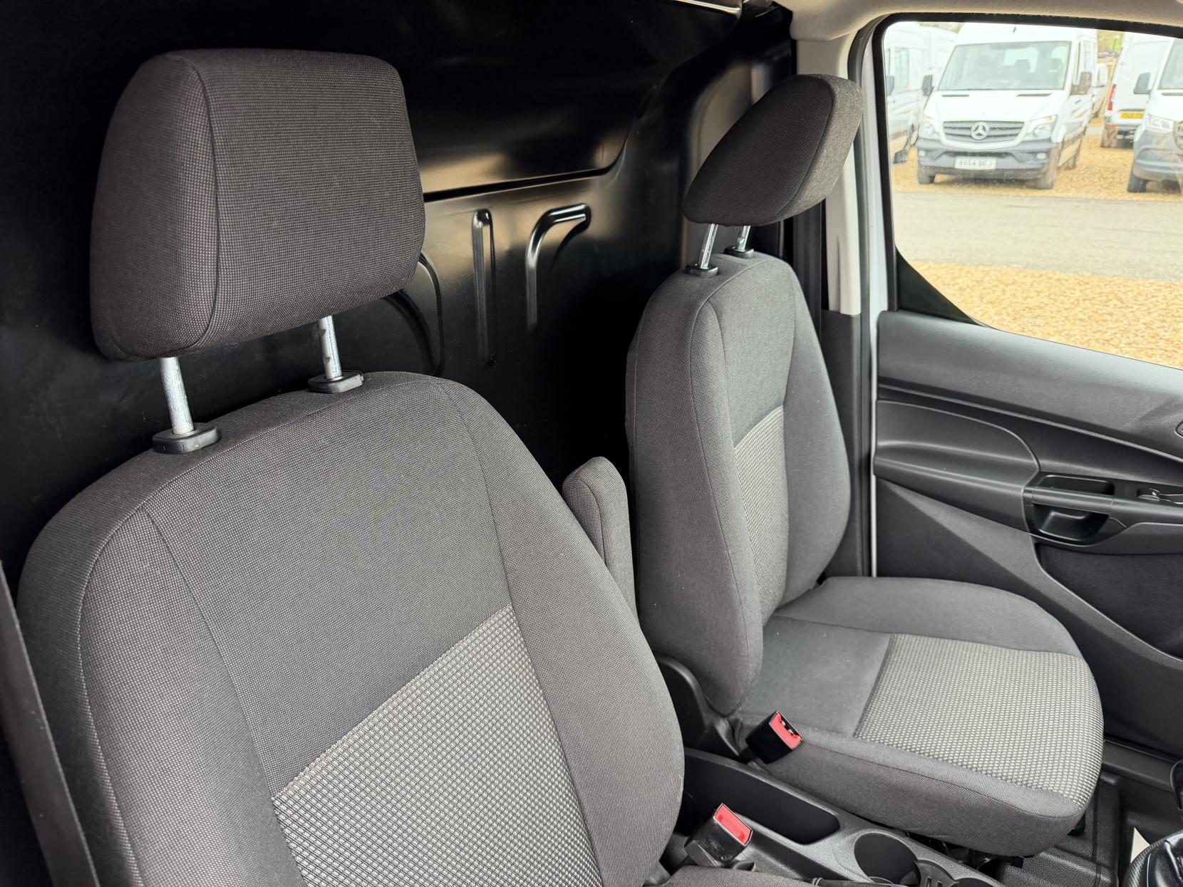 Ford Transit Connect 1.5 TDCi 220 Panel Van 5dr Diesel Manual L1 H1 (124 g/km, 99 bhp)