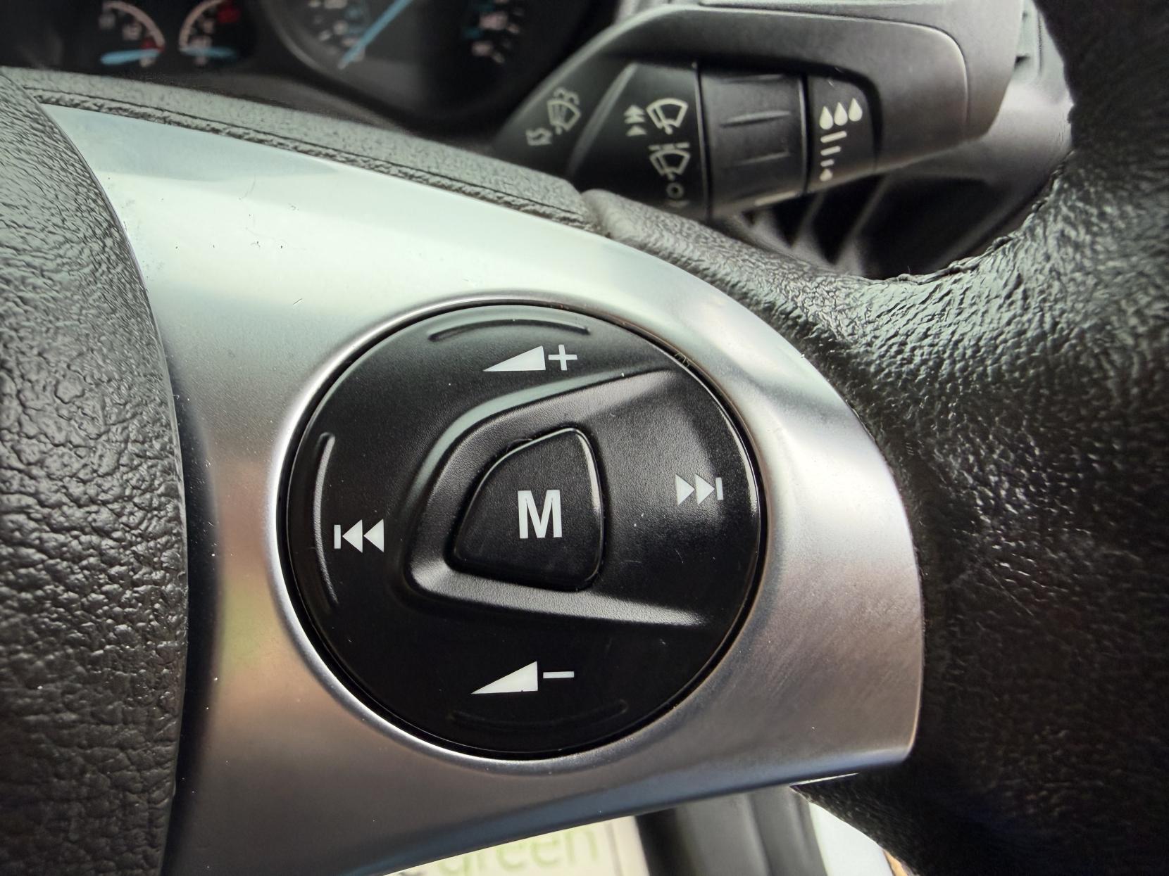 Ford Transit Connect 1.5 TDCi 220 Panel Van 5dr Diesel Manual L1 H1 (124 g/km, 99 bhp)