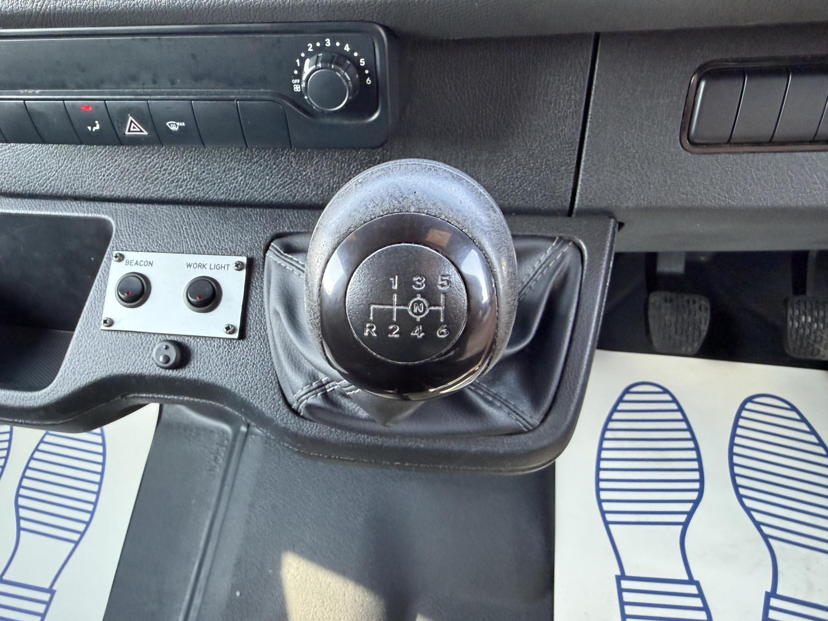 2020 Mercedes-Benz Sprinter 2.1 316 CDI Panel Van 5dr Diesel Manual RWD L2 H2 Euro 6 (163 ps) - Thumbnail 54