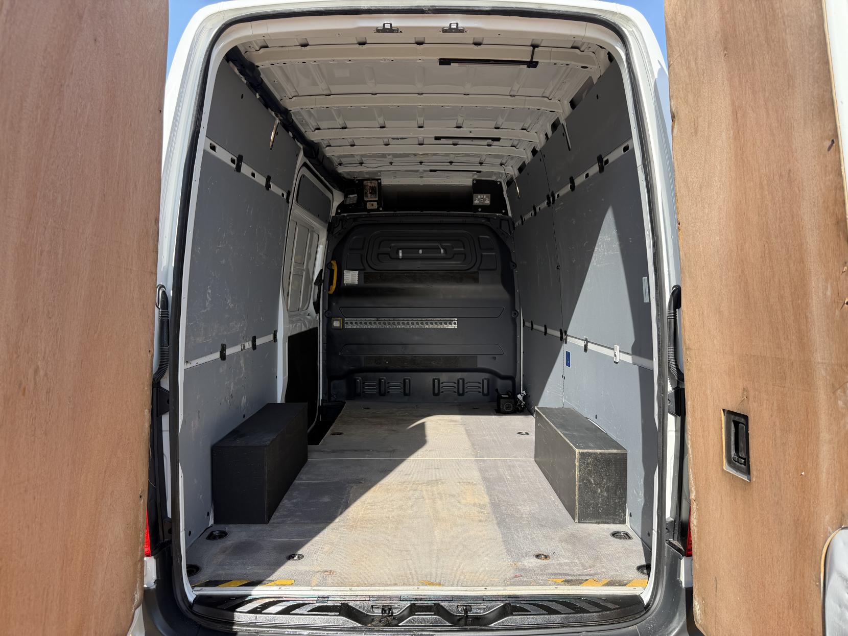 2020 Mercedes-Benz Sprinter 2.1 316 CDI Panel Van 5dr Diesel Manual RWD L2 H2 Euro 6 (163 ps) - Thumbnail 32