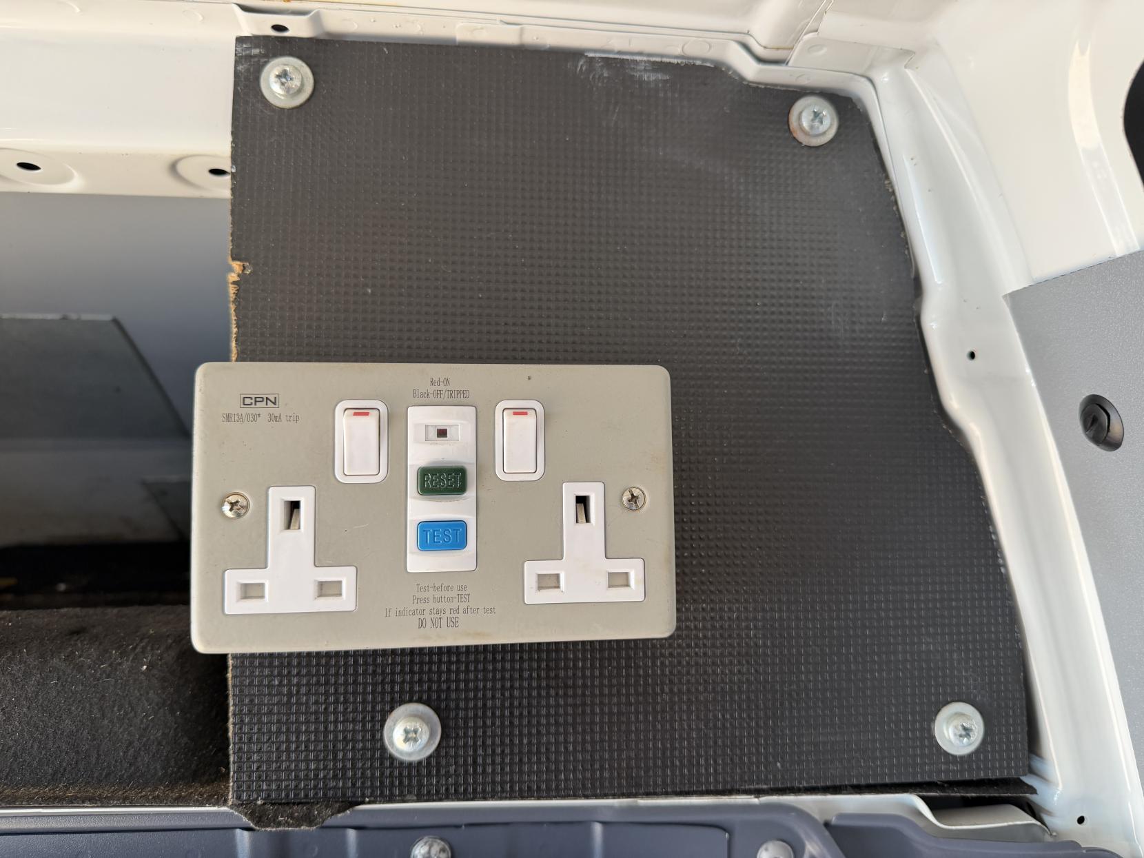 2020 Mercedes-Benz Sprinter 2.1 316 CDI Panel Van 5dr Diesel Manual RWD L2 H2 Euro 6 (163 ps) - Thumbnail 27