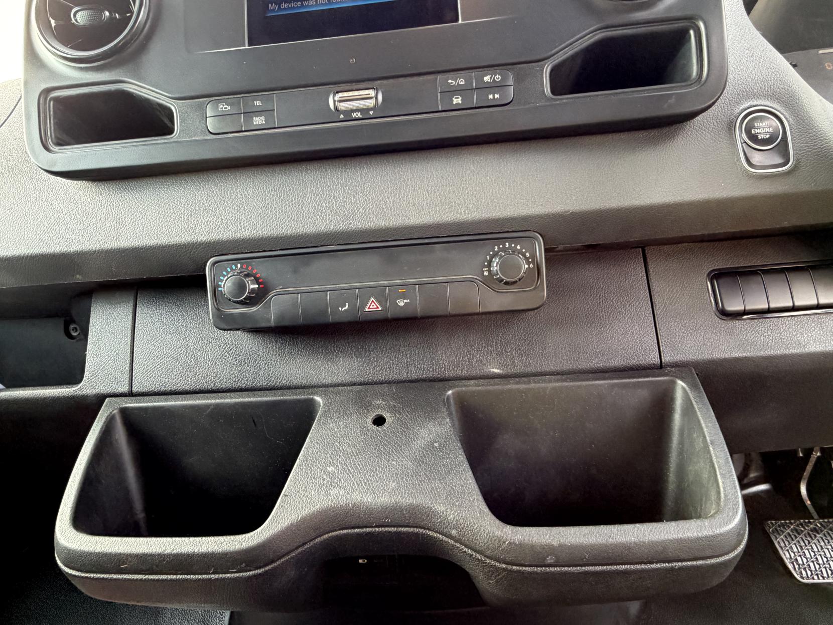 Mercedes-Benz Sprinter 2.1 316 CDI Panel Van 5dr Diesel G-Tronic+ RWD L2 H2 Euro 6 (s/s) (163 ps)