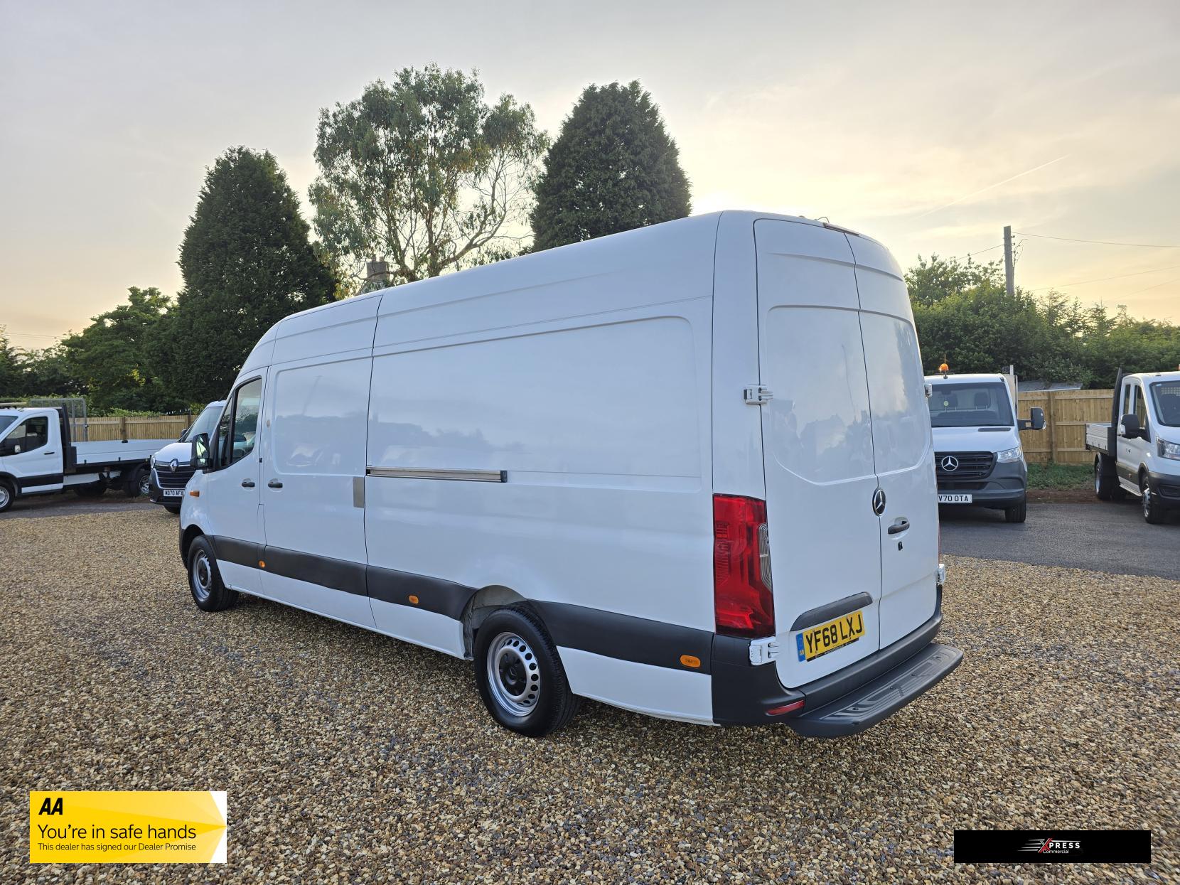 Mercedes-Benz Sprinter Sprinter 2.1 311 CDI Panel Van 5dr Diesel Manual RWD L3 H2 Euro 6 (114 ps)
