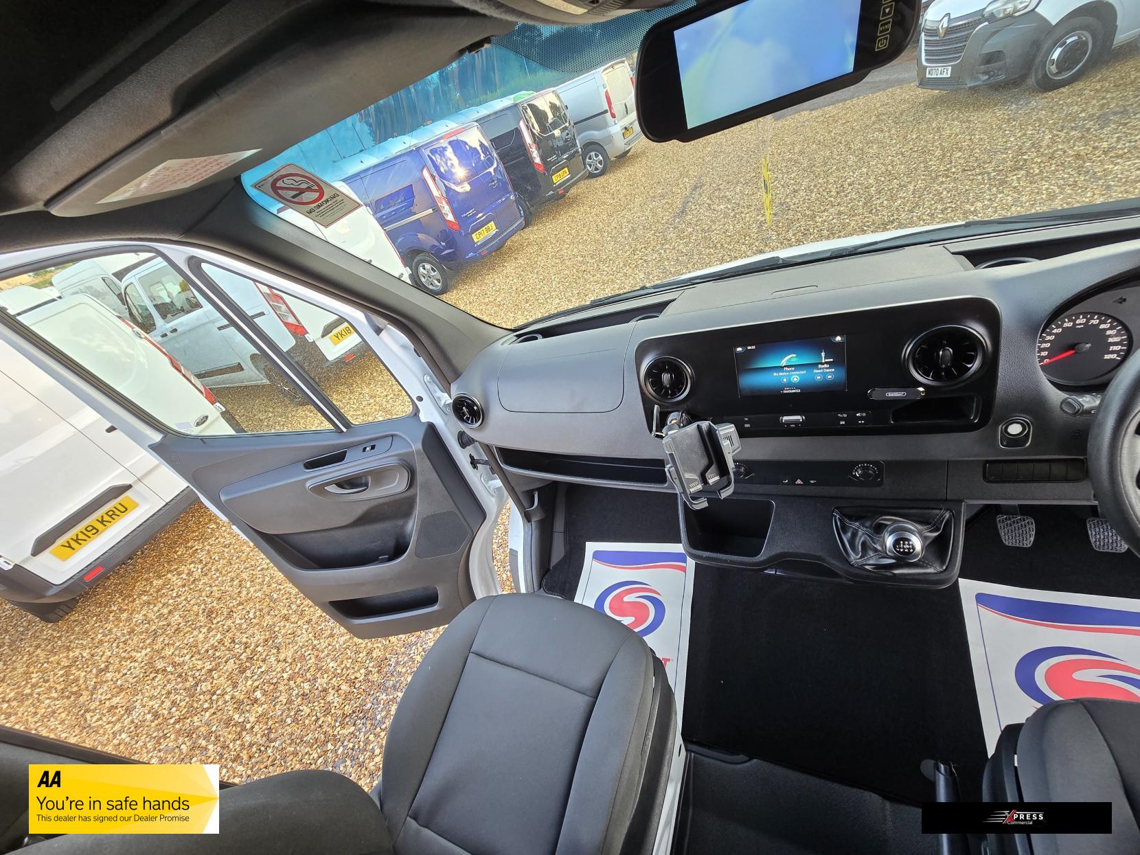 Mercedes-Benz Sprinter Sprinter 2.1 311 CDI Panel Van 5dr Diesel Manual RWD L3 H2 Euro 6 (114 ps)