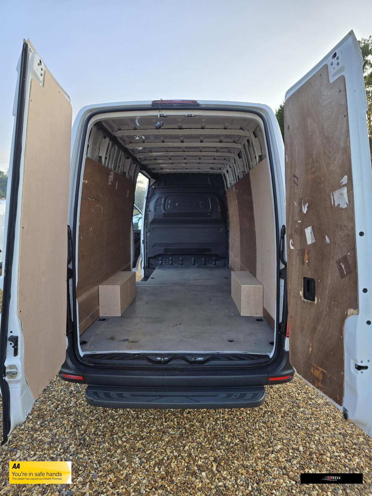 Mercedes-Benz Sprinter Sprinter 2.1 311 CDI Panel Van 5dr Diesel Manual RWD L3 H2 Euro 6 (114 ps)