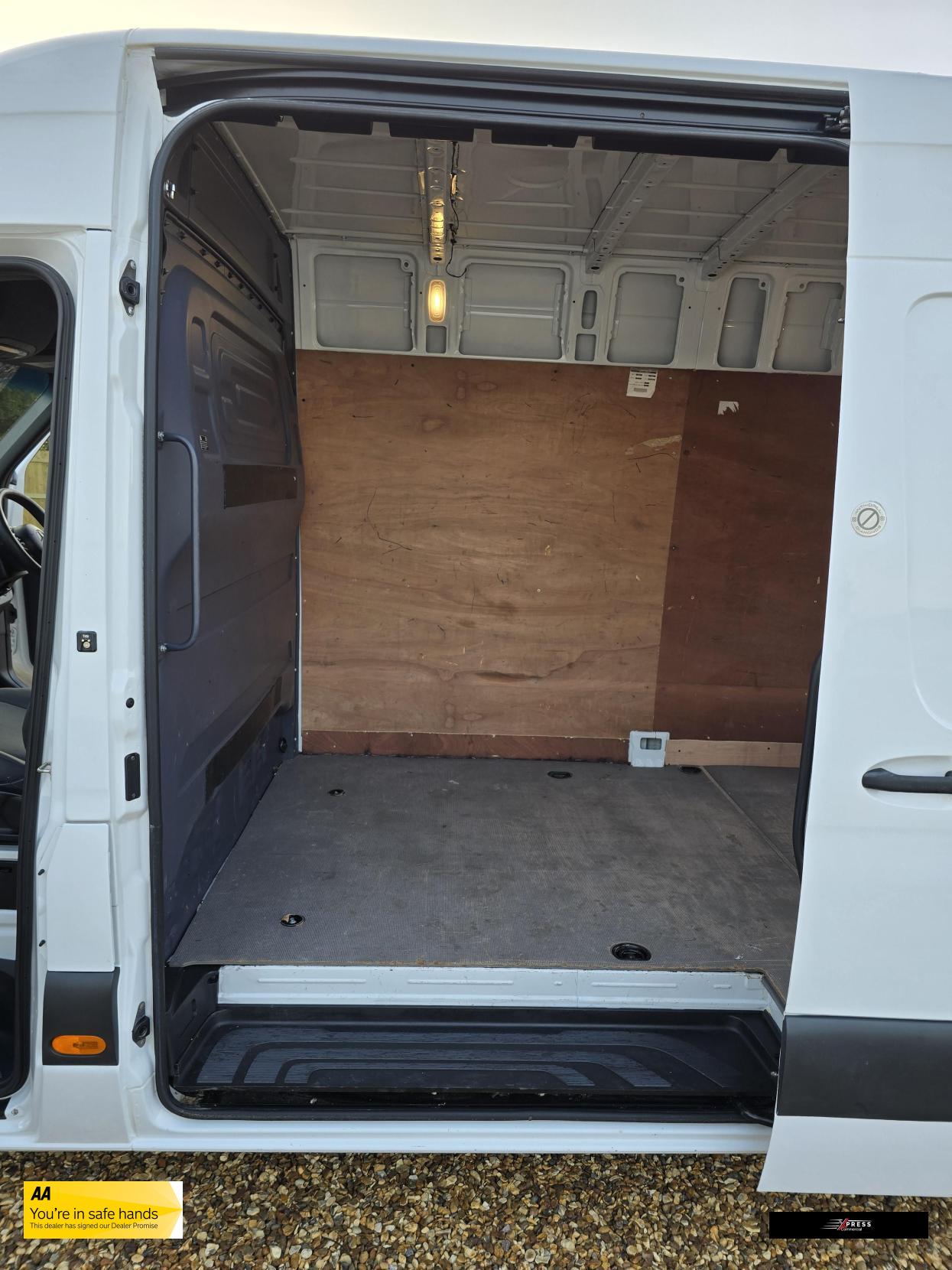 Mercedes-Benz Sprinter Sprinter 2.1 311 CDI Panel Van 5dr Diesel Manual RWD L3 H2 Euro 6 (114 ps)