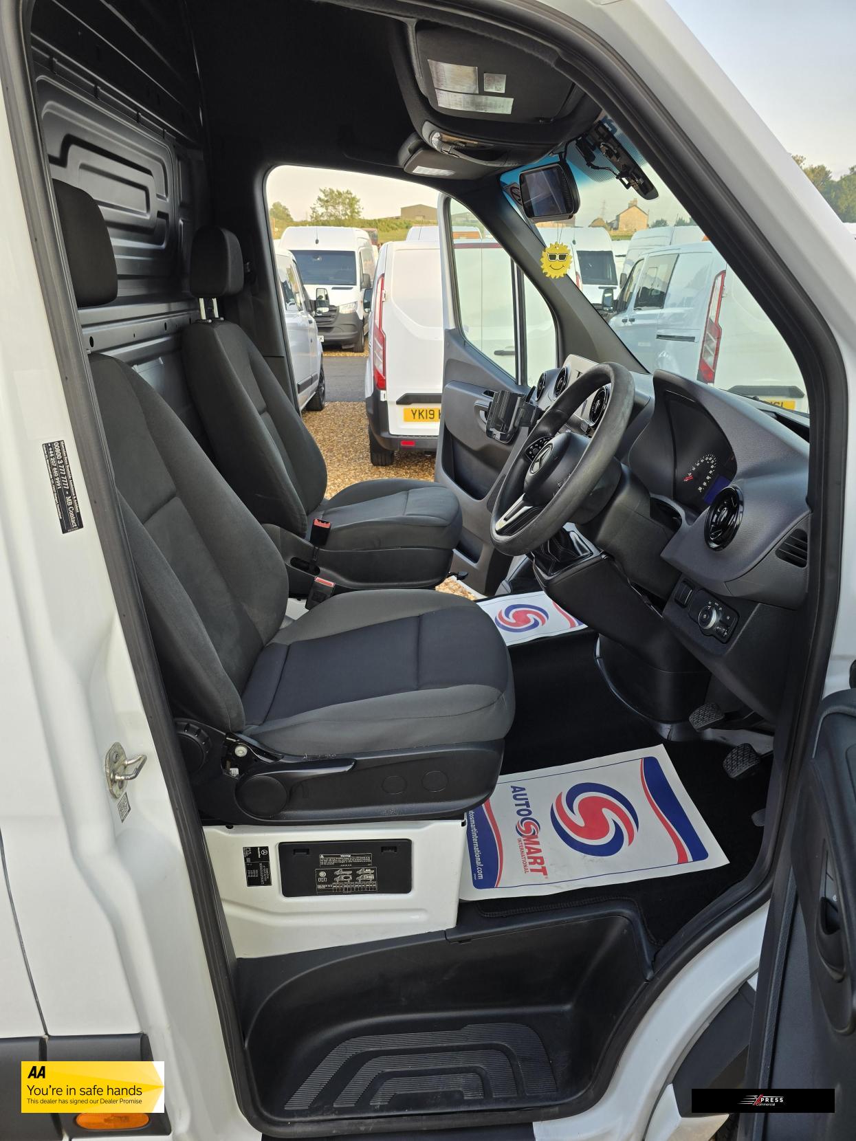 Mercedes-Benz Sprinter Sprinter 2.1 311 CDI Panel Van 5dr Diesel Manual RWD L3 H2 Euro 6 (114 ps)