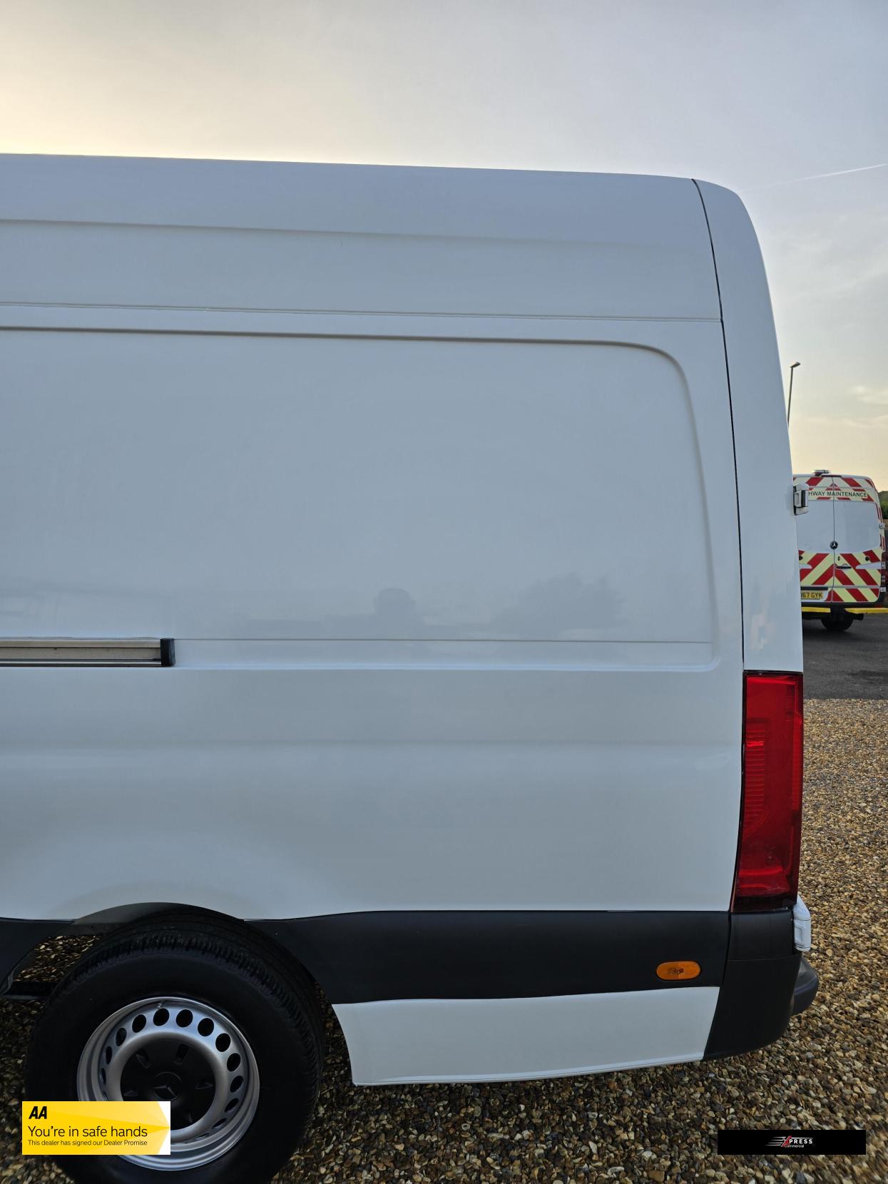 Mercedes-Benz Sprinter Sprinter 2.1 311 CDI Panel Van 5dr Diesel Manual RWD L3 H2 Euro 6 (114 ps)