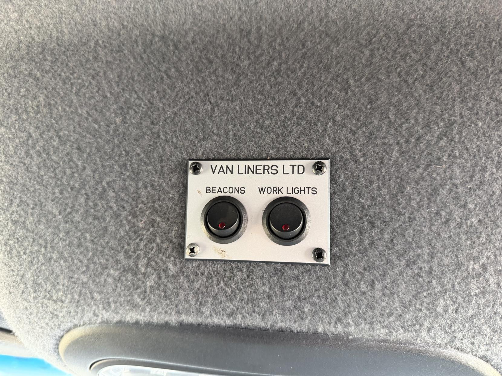 Mercedes-Benz Sprinter 2.1 316 CDI Panel Van 5dr Diesel Manual RWD L2 H2 Euro 6 (163 ps)