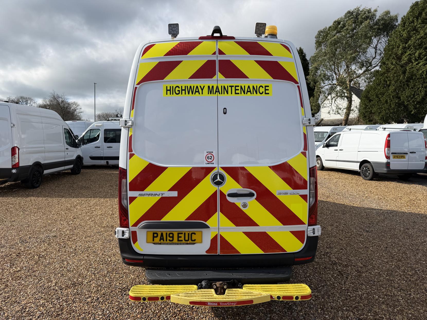 Mercedes-Benz Sprinter 2.1 316 CDI Panel Van 5dr Diesel Manual RWD L2 H2 Euro 6 (163 ps)