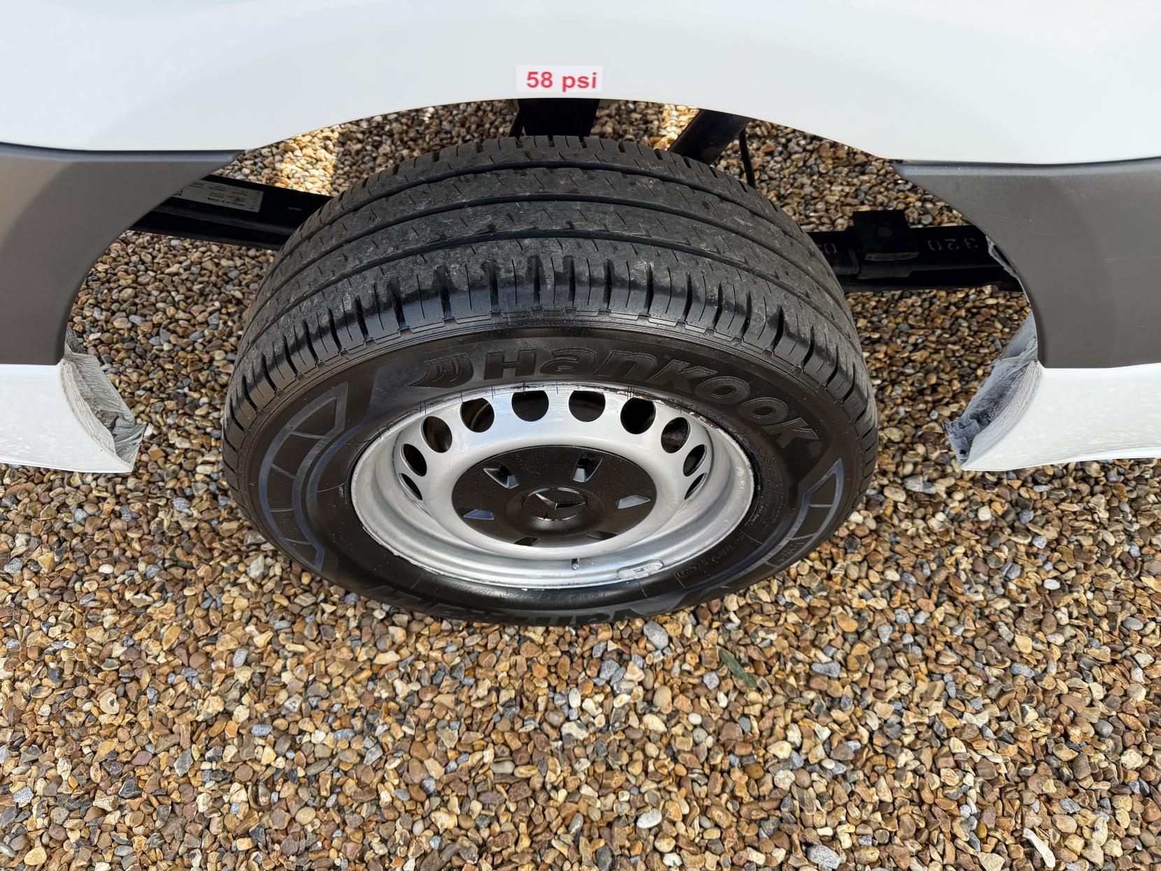 Mercedes-Benz Sprinter 2.1 316 CDI Panel Van 5dr Diesel Manual RWD L2 H2 Euro 6 (163 ps)