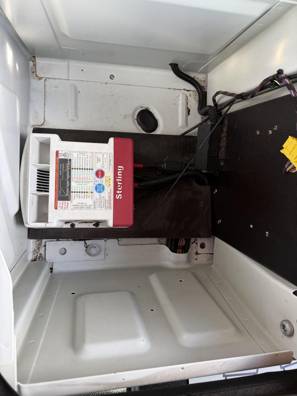 Mercedes-Benz Sprinter 2.1 316 CDI Panel Van 5dr Diesel Manual RWD L2 H2 Euro 6 (163 ps)