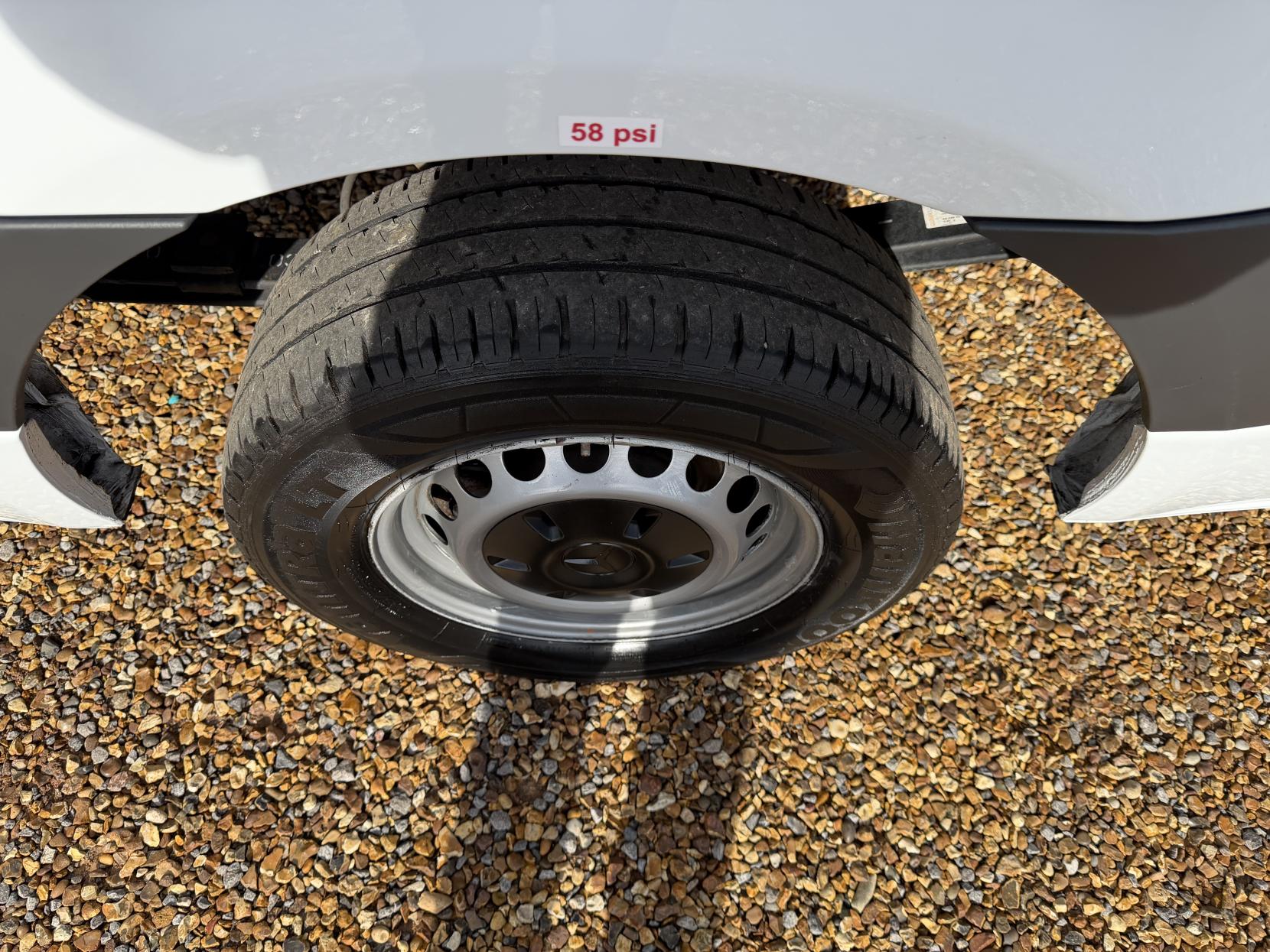 Mercedes-Benz Sprinter 2.1 316 CDI Panel Van 5dr Diesel Manual RWD L2 H2 Euro 6 (163 ps)