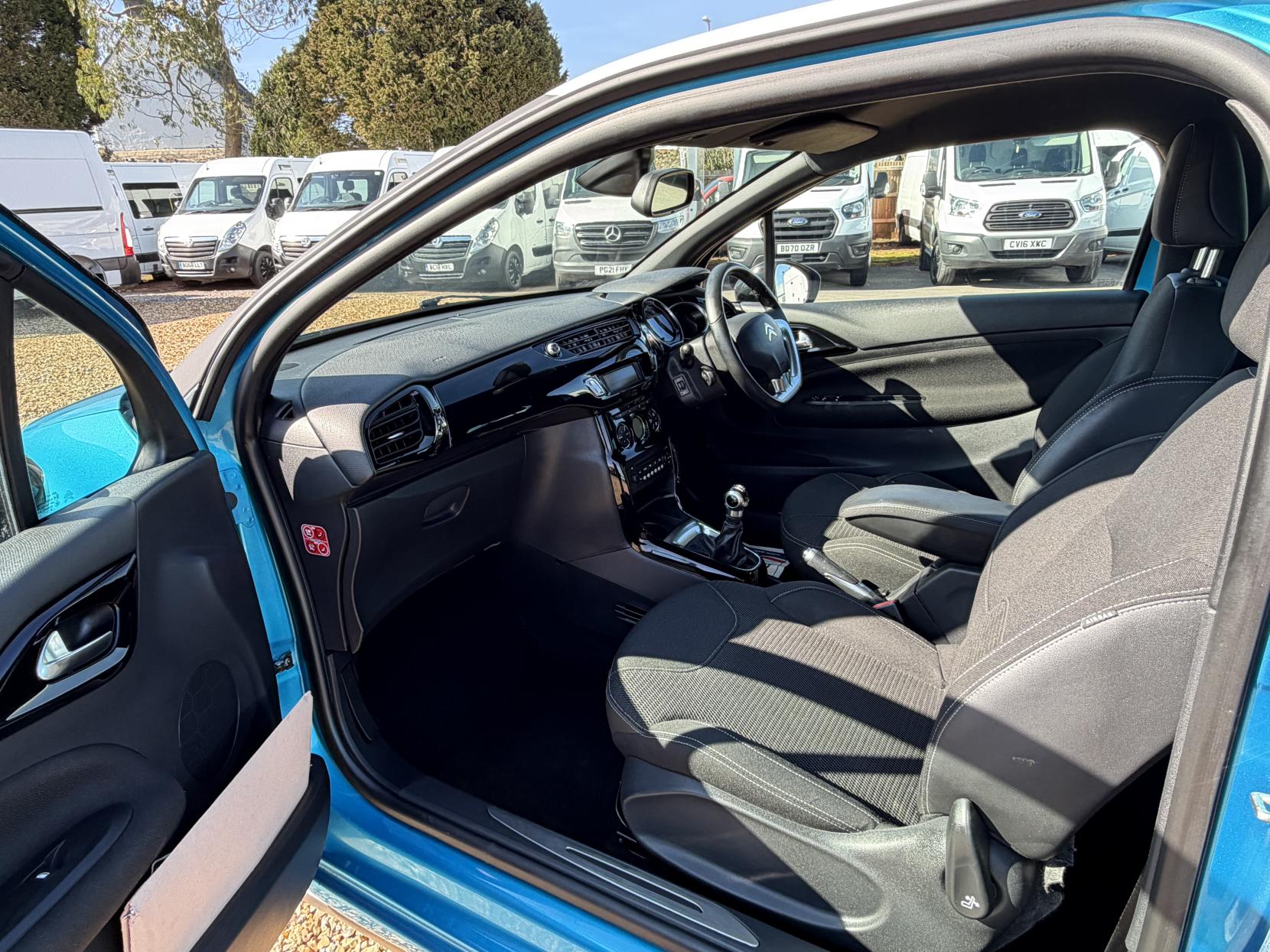 Citroen DS3 1.6 VTi DStyle Plus Hatchback 3dr Petrol Manual Euro 5 (120 ps)