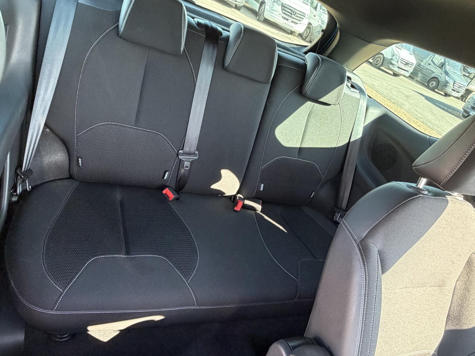 Citroen DS3 1.6 VTi DStyle Plus Hatchback 3dr Petrol Manual Euro 5 (120 ps)