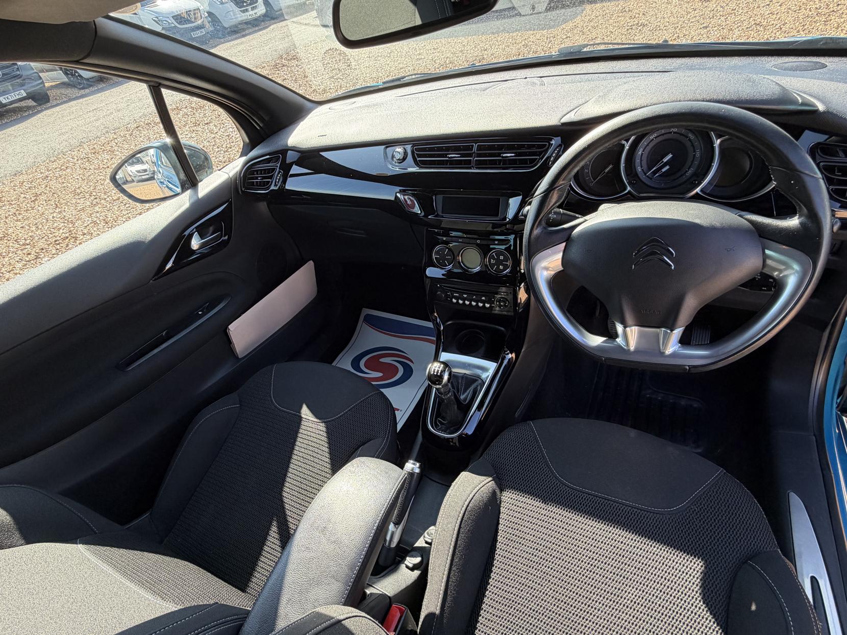 Citroen DS3 1.6 VTi DStyle Plus Hatchback 3dr Petrol Manual Euro 5 (120 ps)