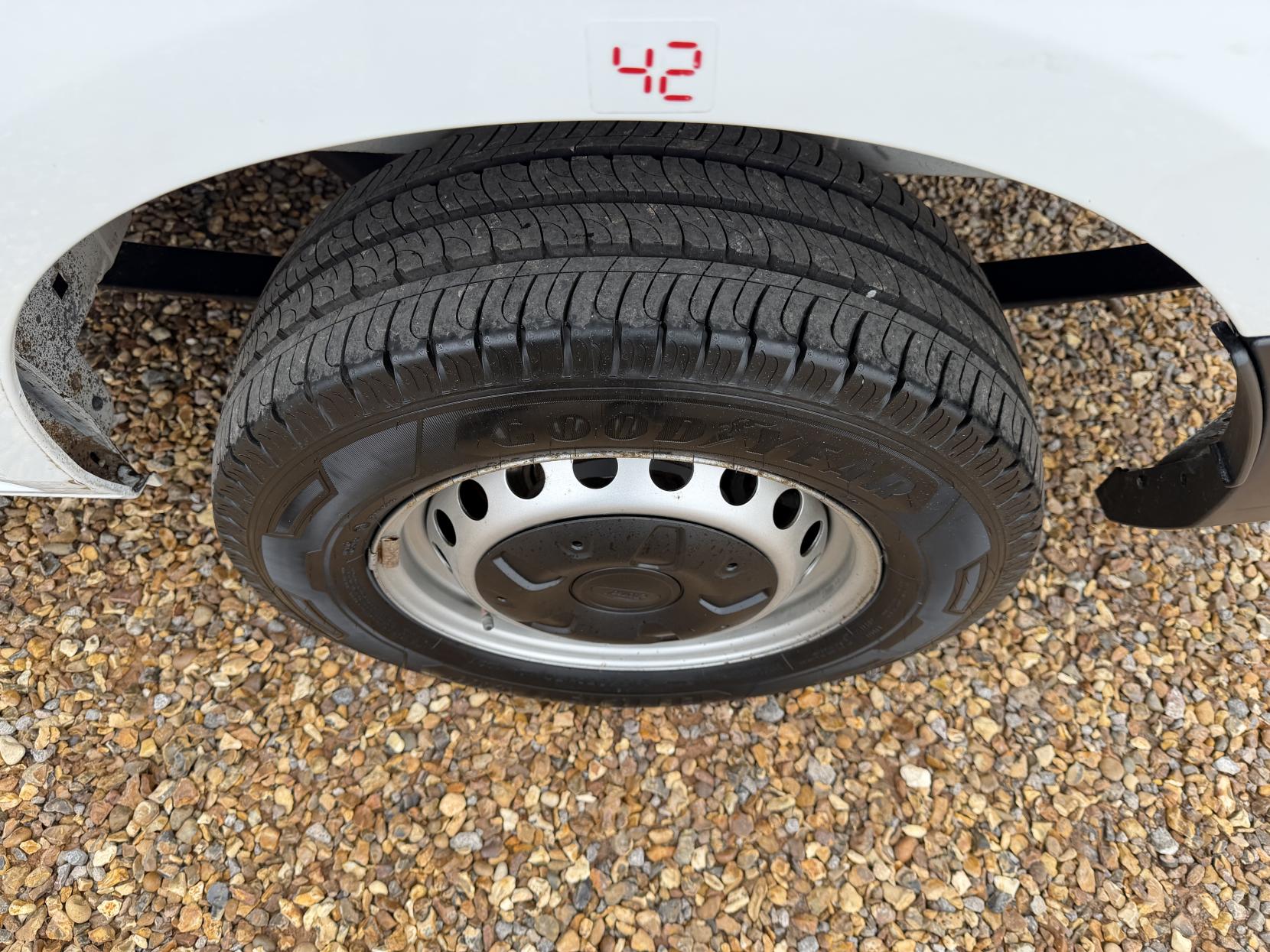 Ford Transit Custom 2.0 280 EcoBlue Leader Crew Van Double Cab 5dr Diesel Manual L1 H1 Euro 6 (s/s) (105 ps)