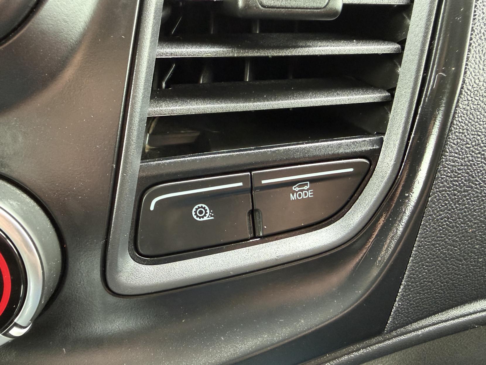 Ford Transit Custom 2.0 280 EcoBlue Leader Crew Van Double Cab 5dr Diesel Manual L1 H1 Euro 6 (s/s) (105 ps)