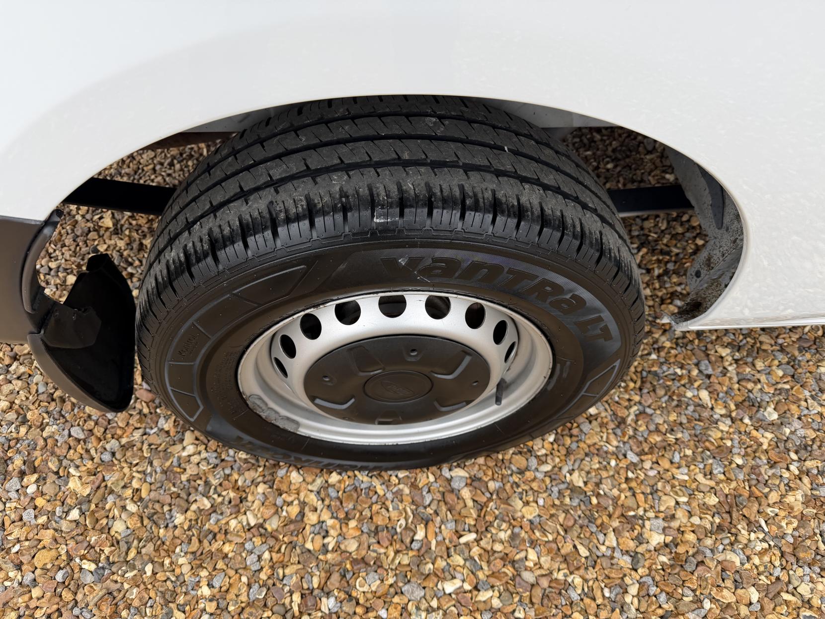 Ford Transit Custom 2.0 280 EcoBlue Leader Crew Van Double Cab 5dr Diesel Manual L1 H1 Euro 6 (s/s) (105 ps)