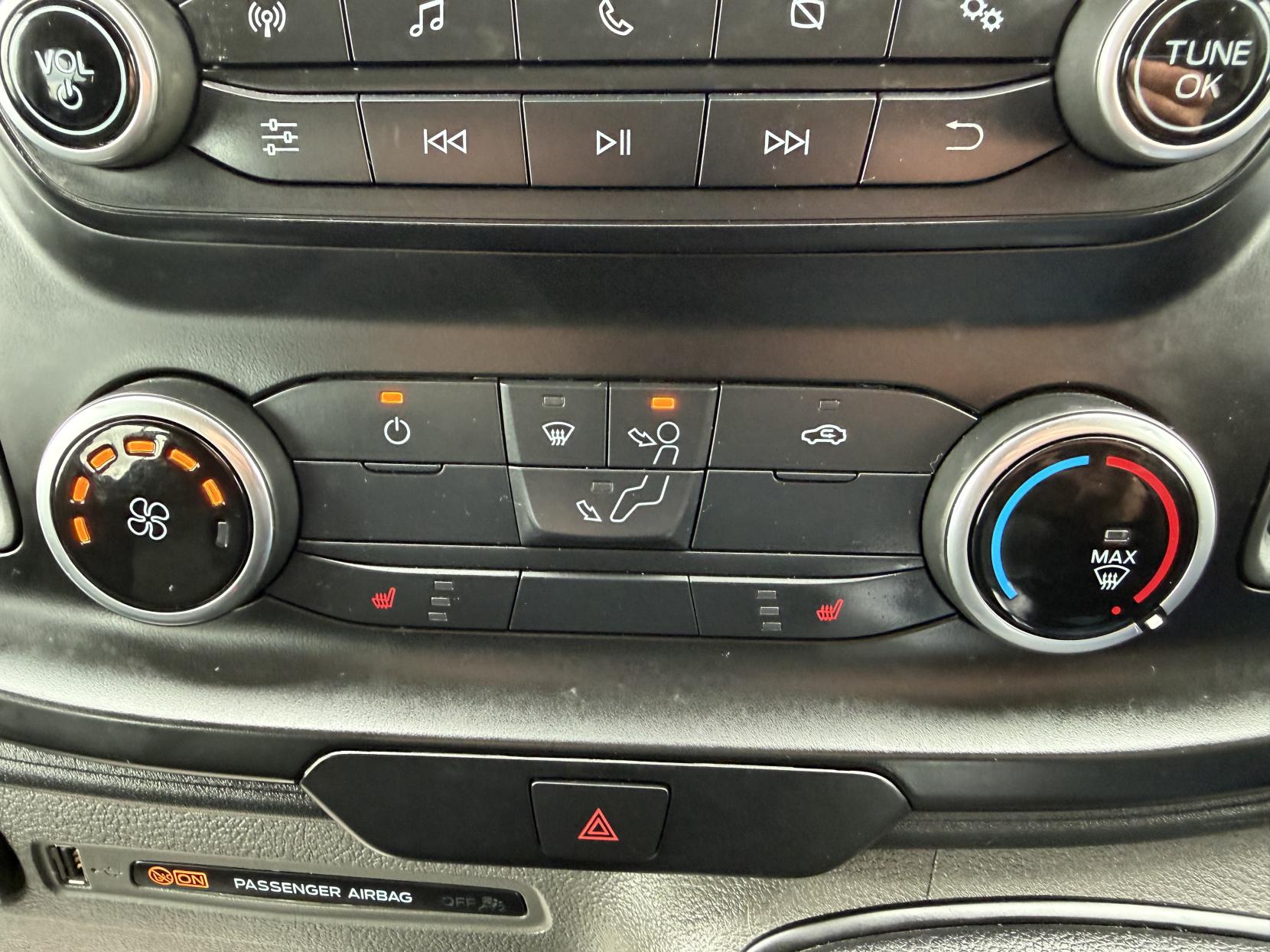 Ford Transit Custom 2.0 280 EcoBlue Leader Crew Van Double Cab 5dr Diesel Manual L1 H1 Euro 6 (s/s) (105 ps)