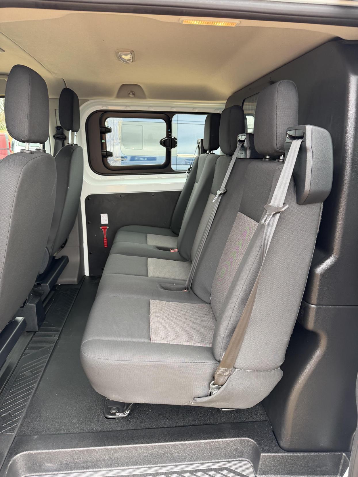 Ford Transit Custom 2.0 280 EcoBlue Leader Crew Van Double Cab 5dr Diesel Manual L1 H1 Euro 6 (s/s) (105 ps)