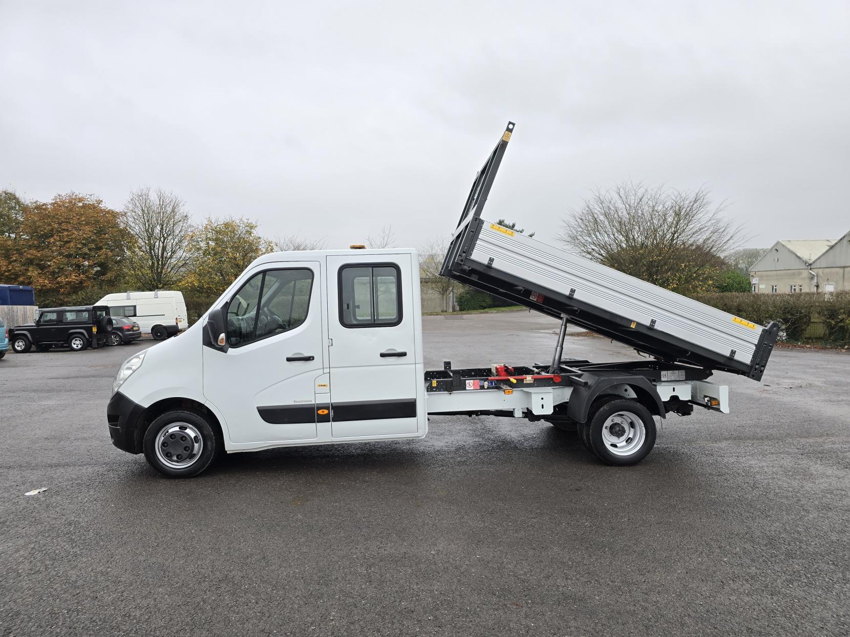 Renault Master 2.3 dCi 35 Business Tipper Double Cab 4dr Diesel Manual RWD LWB Euro 5 (TRW) (125 ps)