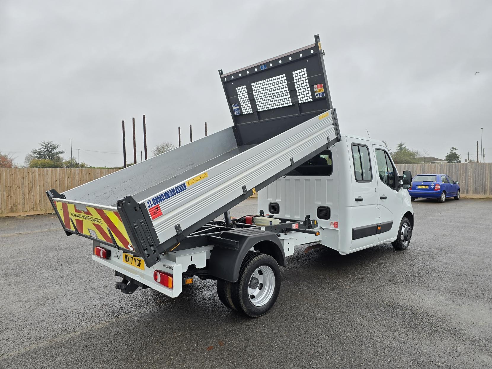 Renault Master 2.3 dCi 35 Business Tipper Double Cab 4dr Diesel Manual RWD LWB Euro 5 (TRW) (125 ps)