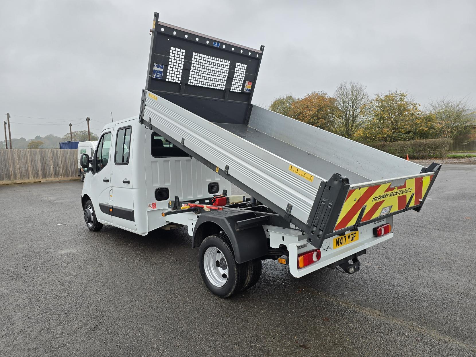 Renault Master 2.3 dCi 35 Business Tipper Double Cab 4dr Diesel Manual RWD LWB Euro 5 (TRW) (125 ps)