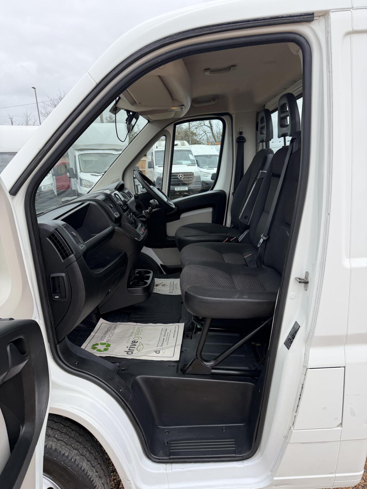 Citroen Relay 2.2 HDi 35 Chassis Cab 2dr Diesel Manual L2 Euro 5 (130 ps)